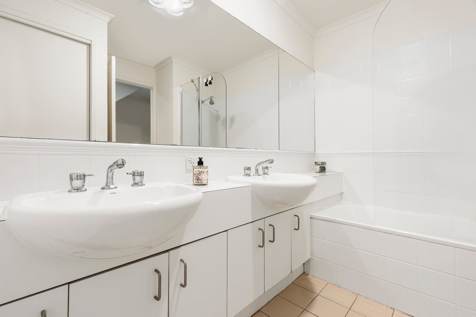 186 Wiltshire Drive, Kew - Thumbnail 5