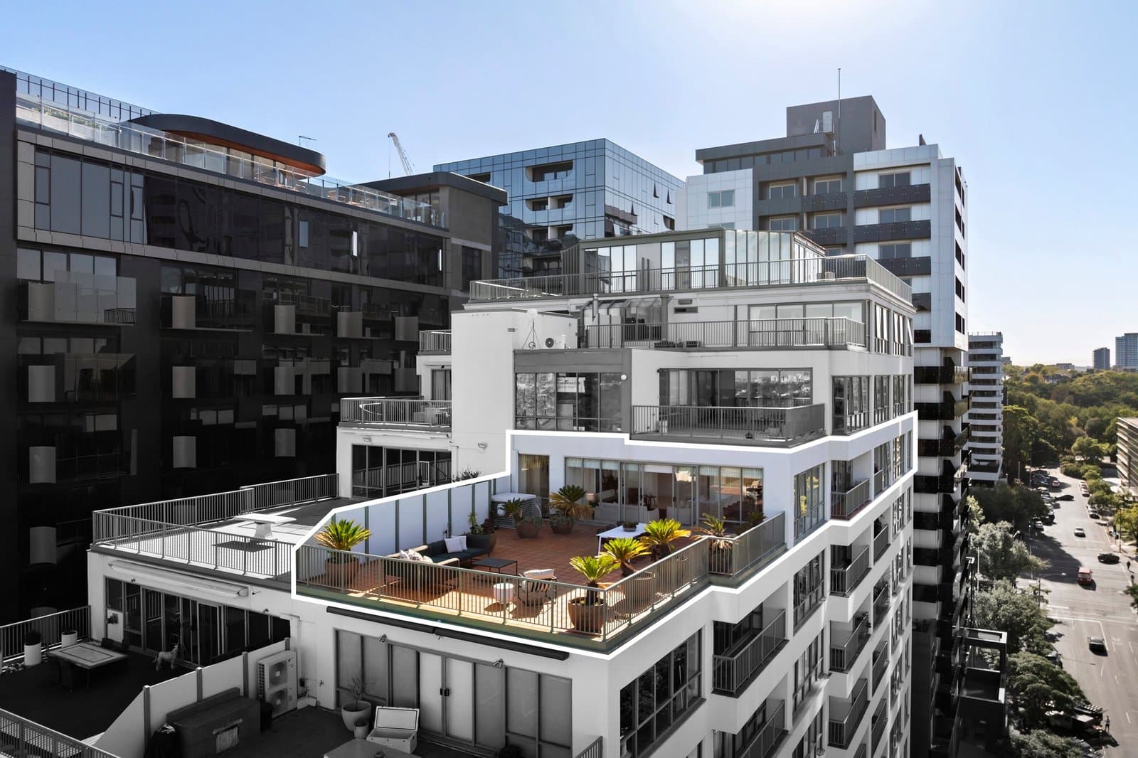 1002/15 Queens Road, Melbourne - Image 1