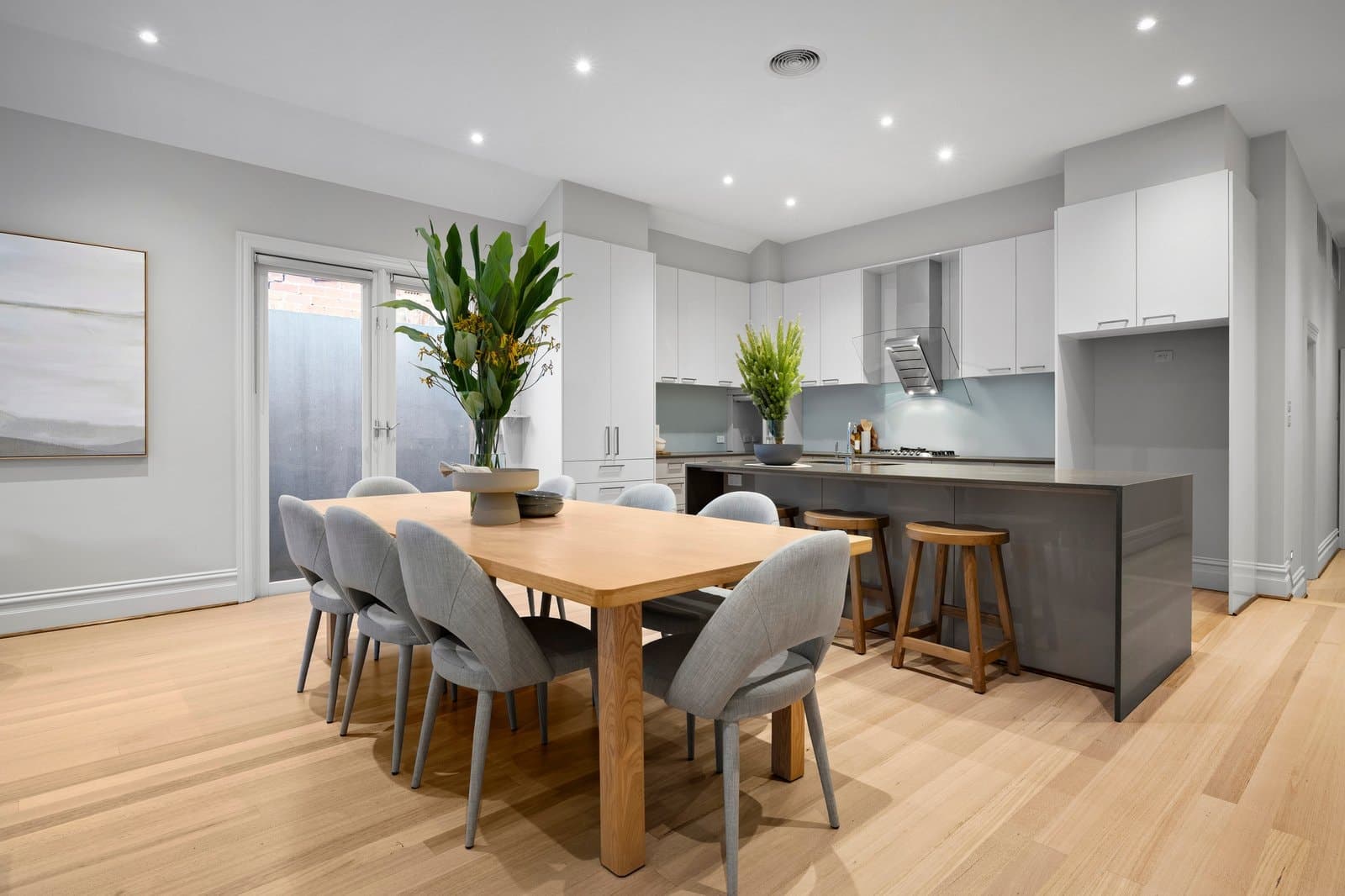 9 Barry Street, South Yarra - Thumbnail 4