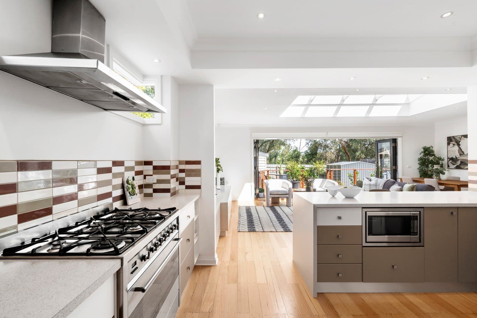 44 Swan Street, Blackburn South - Thumbnail 6