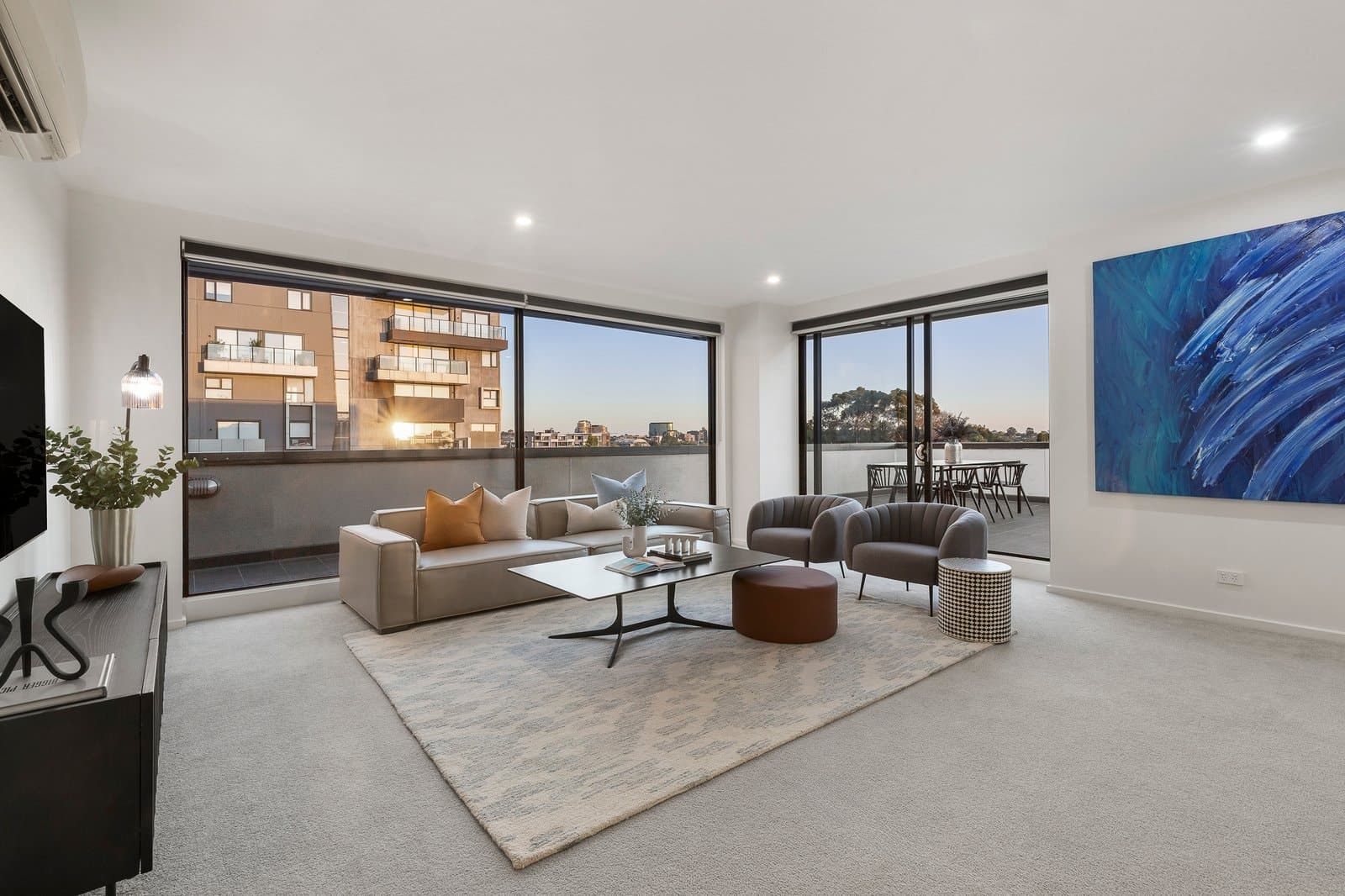 406/2A Montrose Place, Hawthorn East - Thumbnail 2