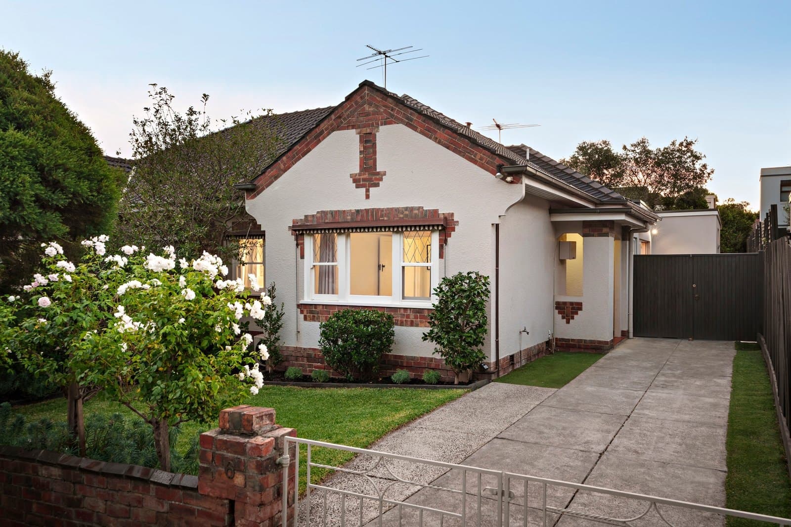 6 Clifton Grove, Hawthorn East - Image 1