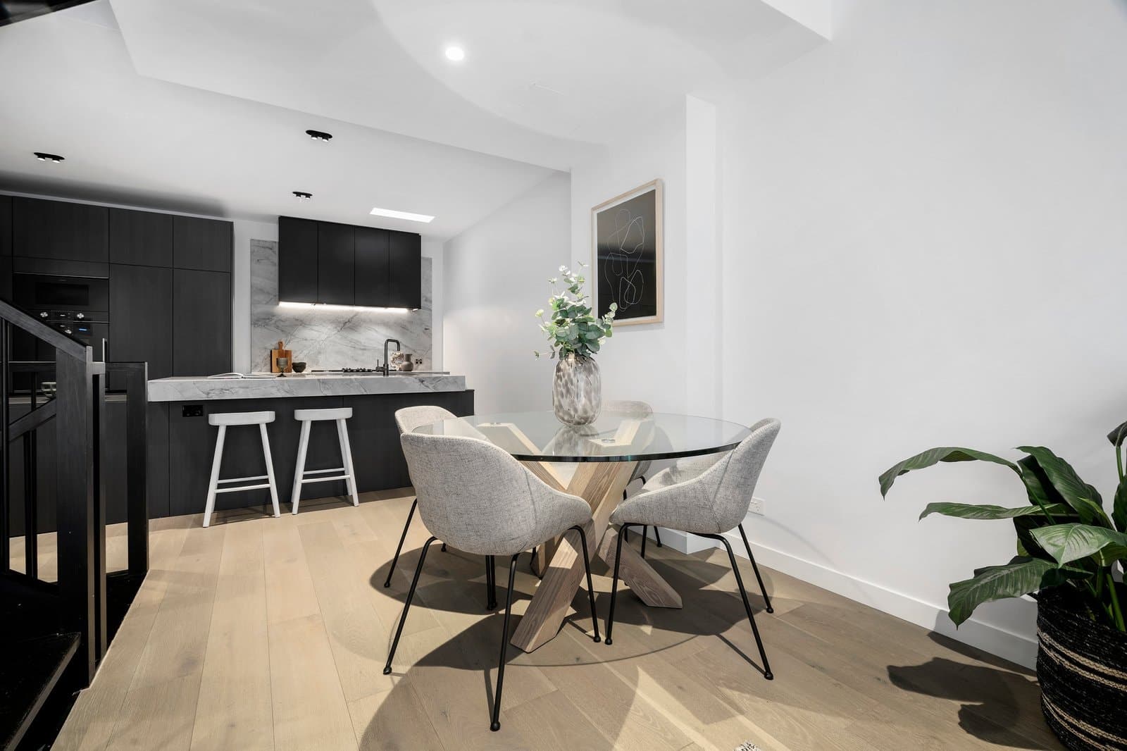 25/10 Boundary Street, South Melbourne - Thumbnail 3