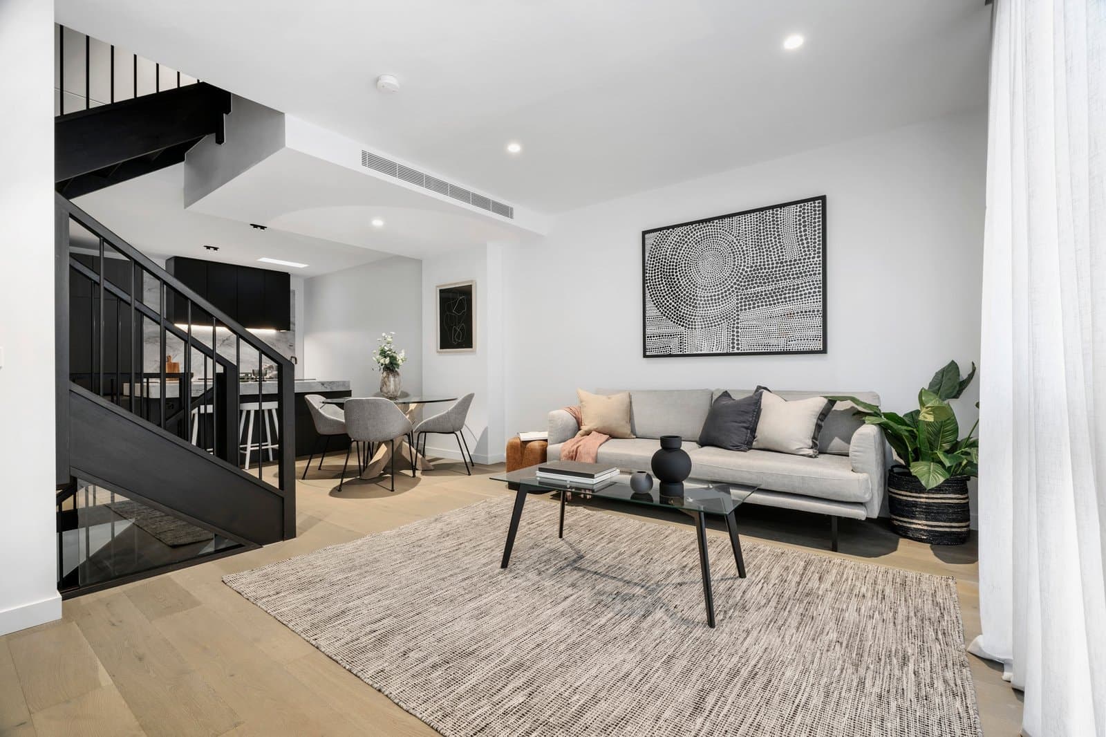 25/10 Boundary Street, South Melbourne - Thumbnail 4