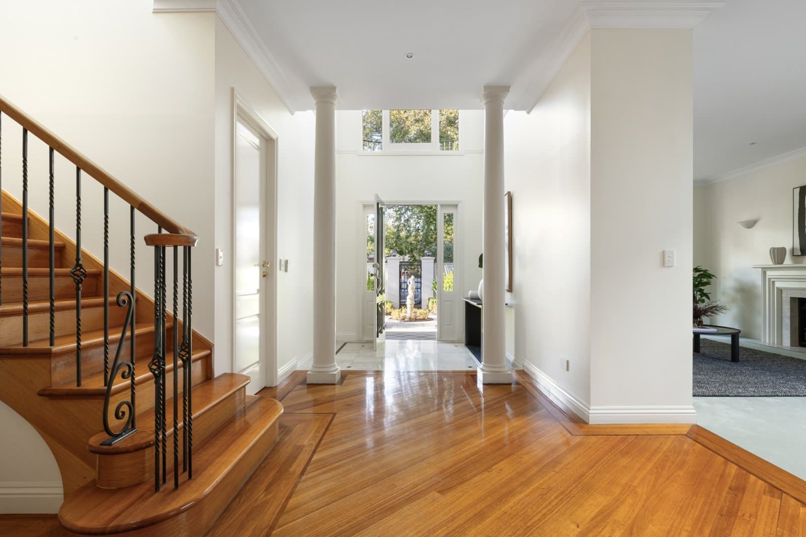 56 Martin Street, Brighton - Thumbnail 3