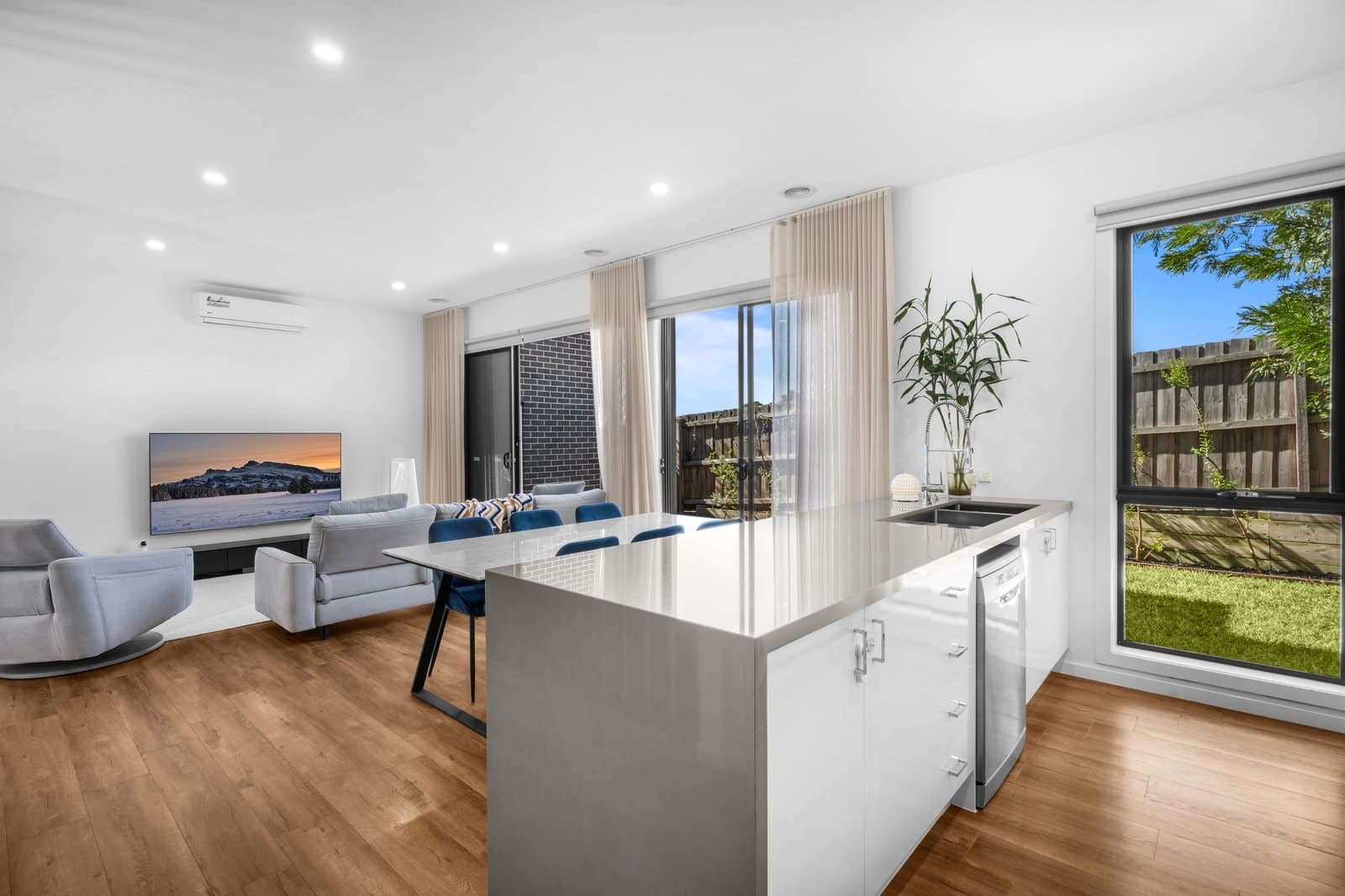 3/63 Cambridge Road, Mooroolbark - Thumbnail 3