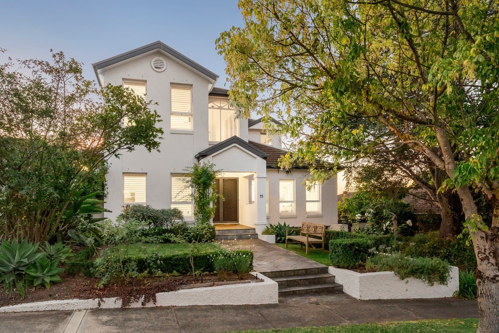 11 Birrell Court, Kew - Thumbnail 2