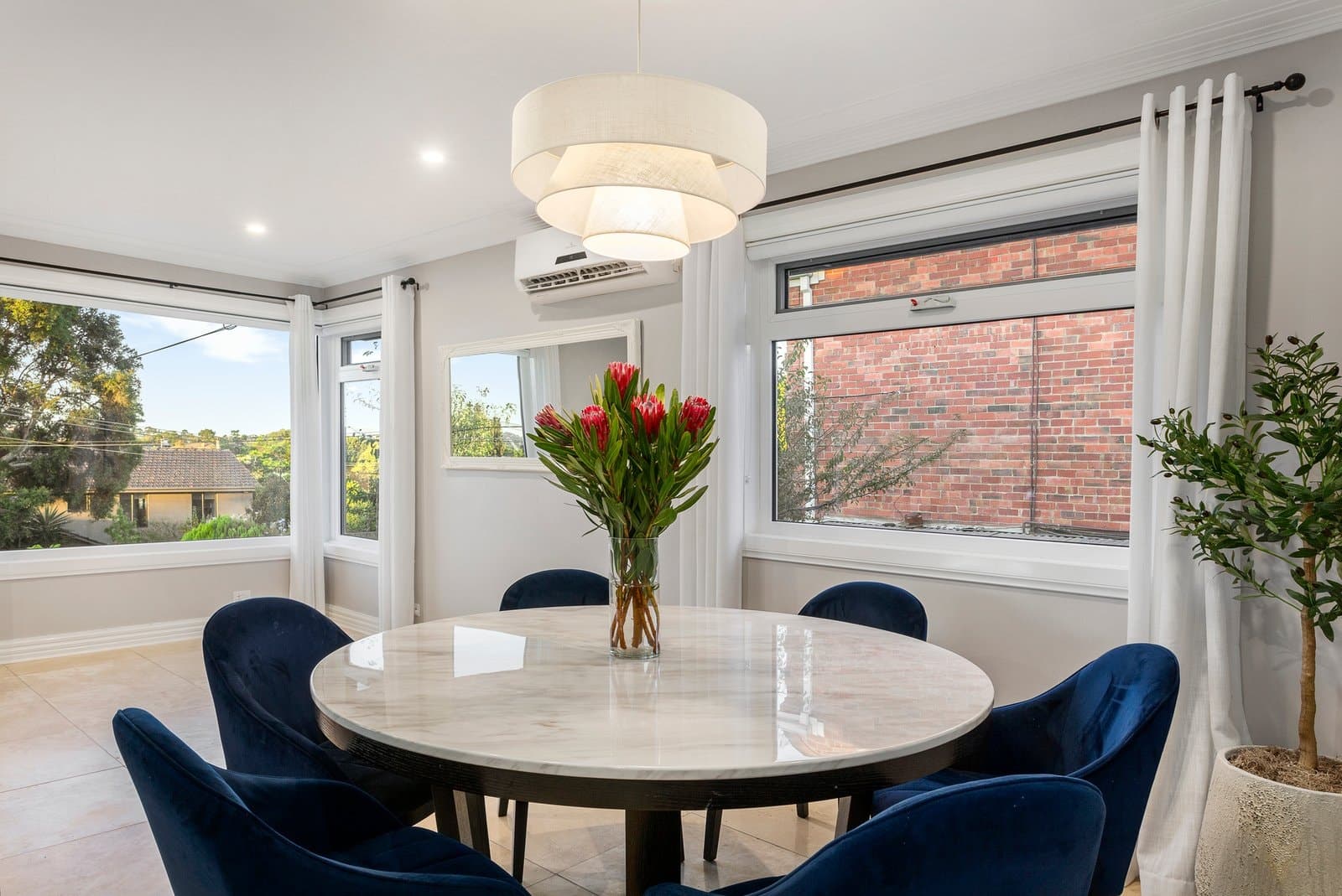22 Jolie Vue Road, Balwyn North - Thumbnail 4