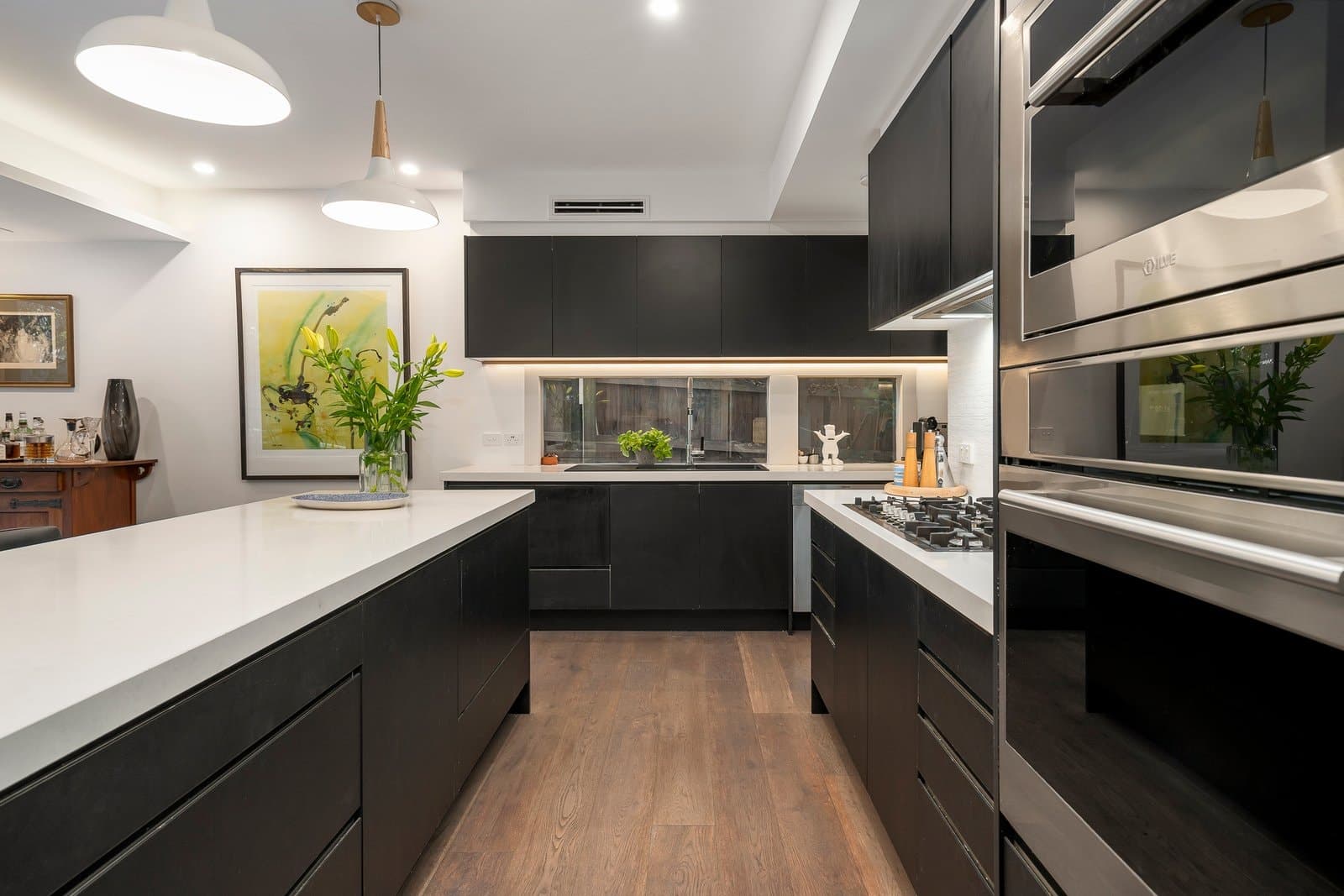 1 Allie Street, Surrey Hills - Thumbnail 5