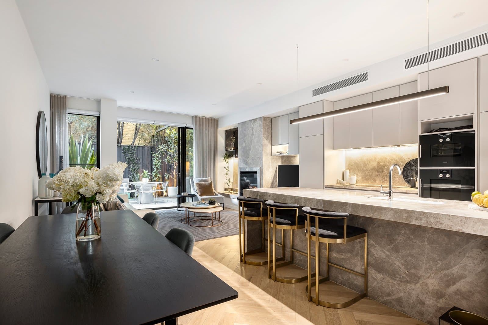 8/99 Pleasant Road, Hawthorn East - Thumbnail 2