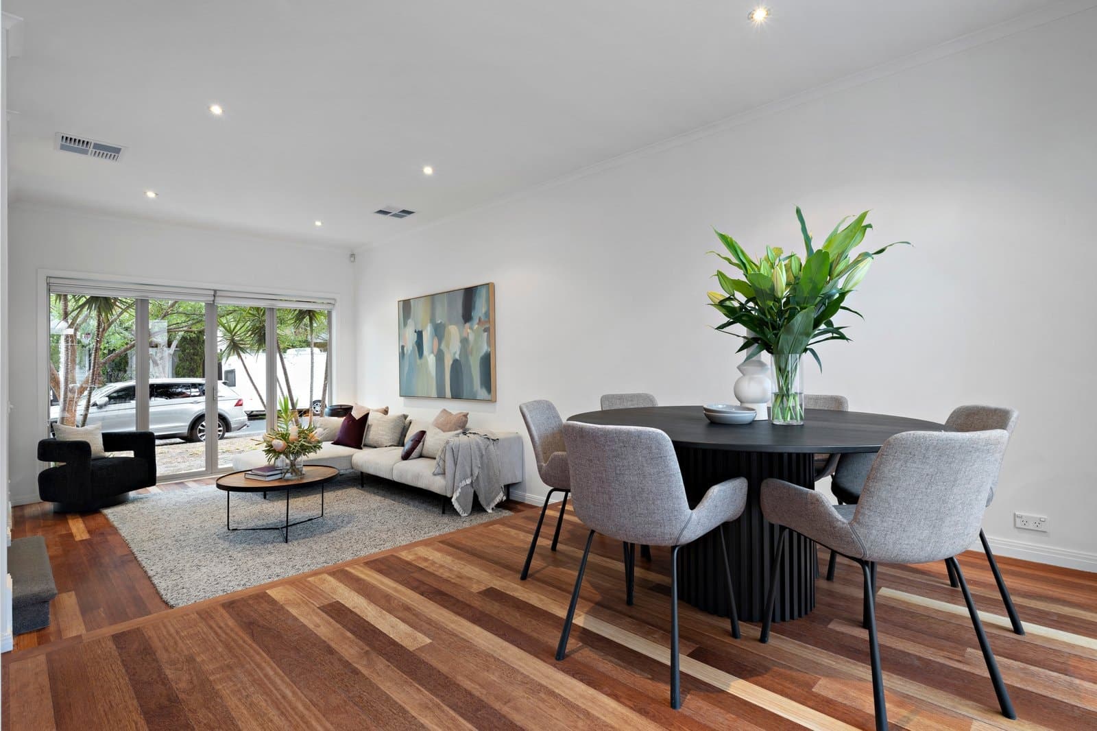 6 The Cove, Port Melbourne - Thumbnail 3
