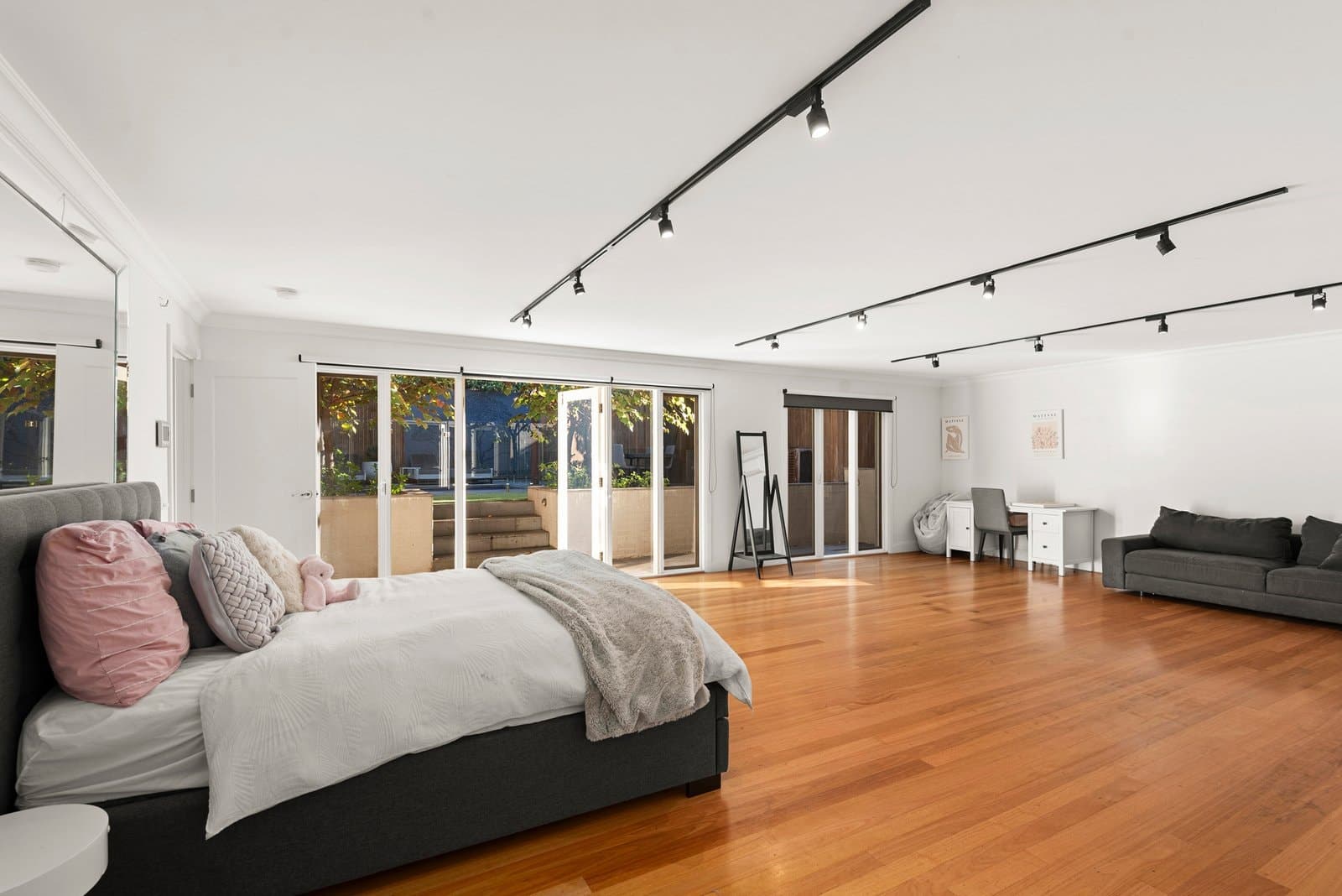 8 Aquila Street, Balwyn North - Thumbnail 5