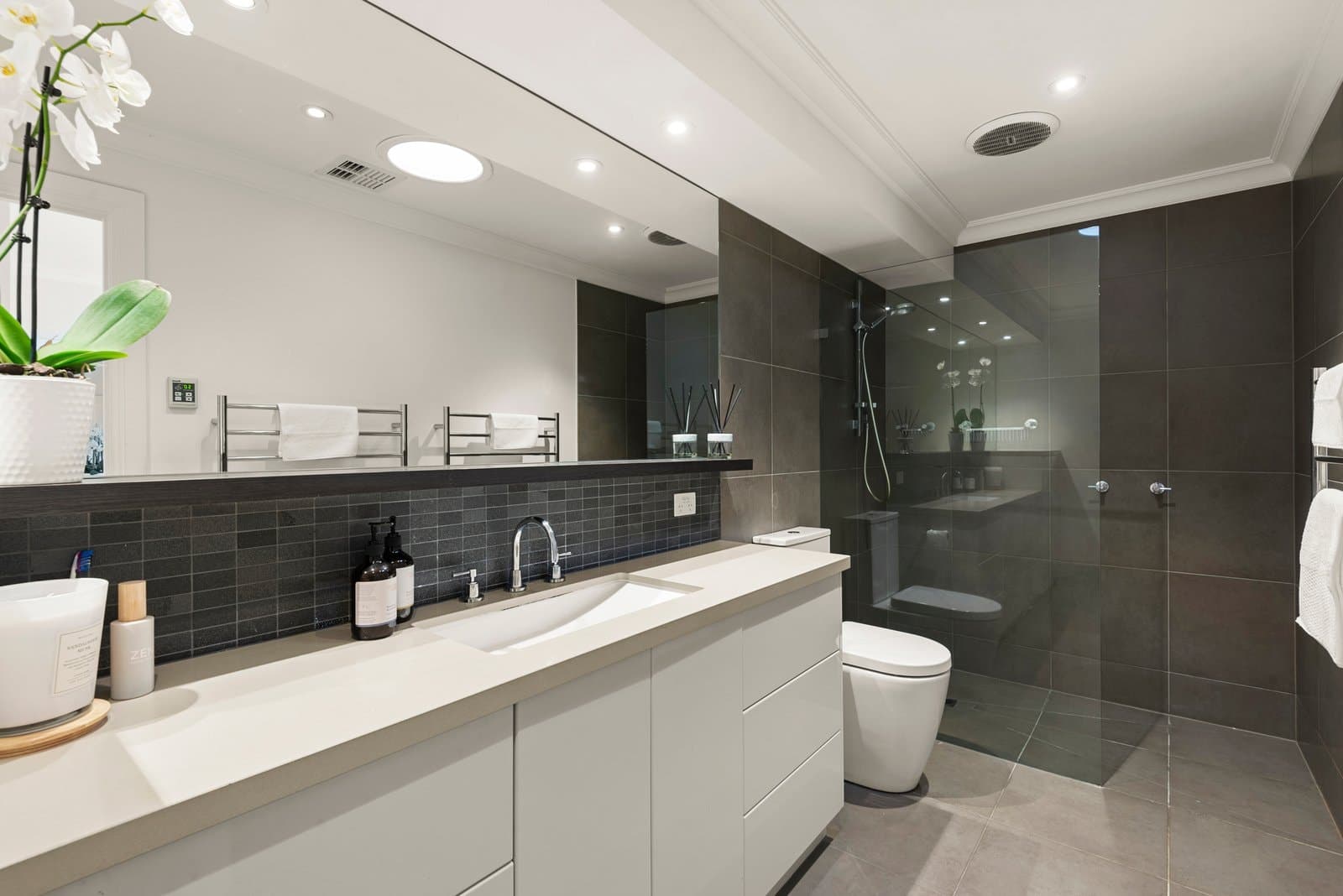8 Aquila Street, Balwyn North - Thumbnail 8