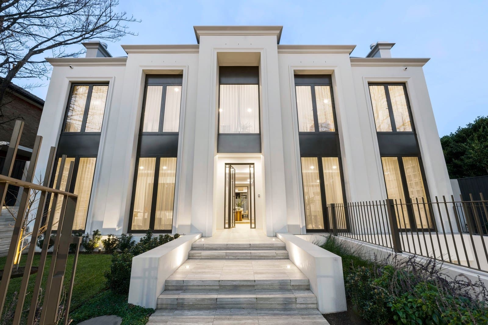 6 Kilsyth Avenue, Toorak - Image 1