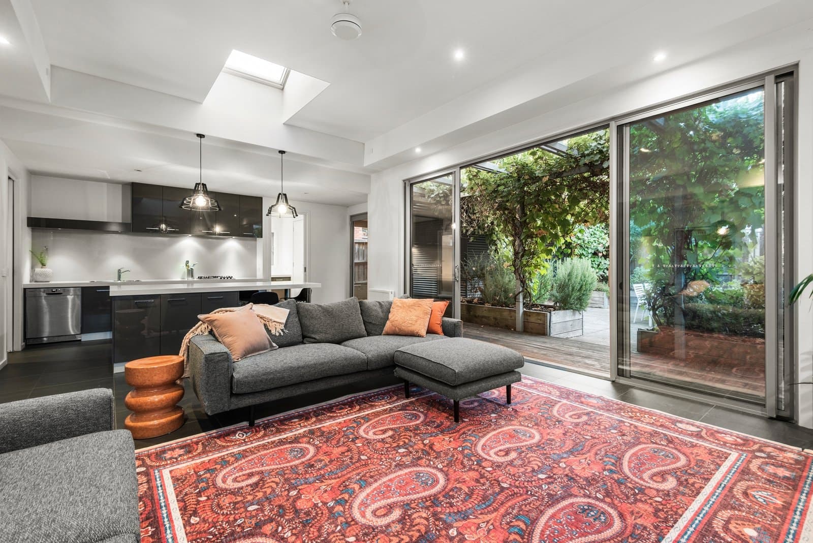 7 McKinley Avenue, Malvern - Thumbnail 2