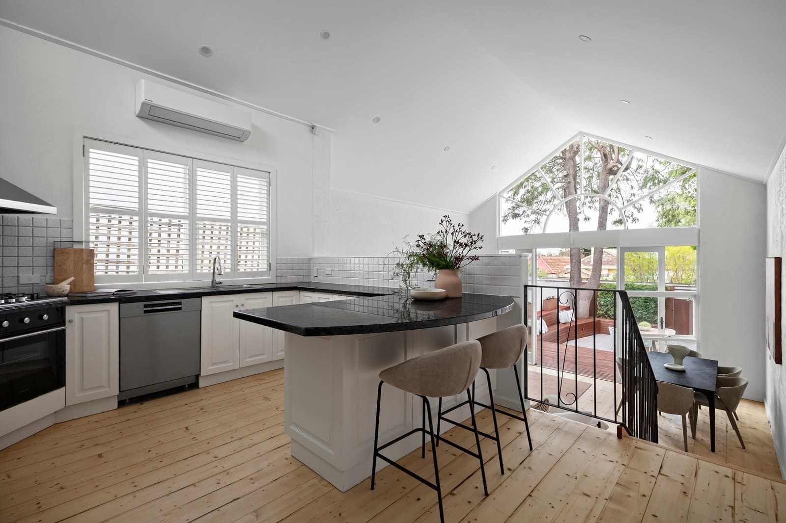 11 Arthur Street, Caulfield North - Thumbnail 5