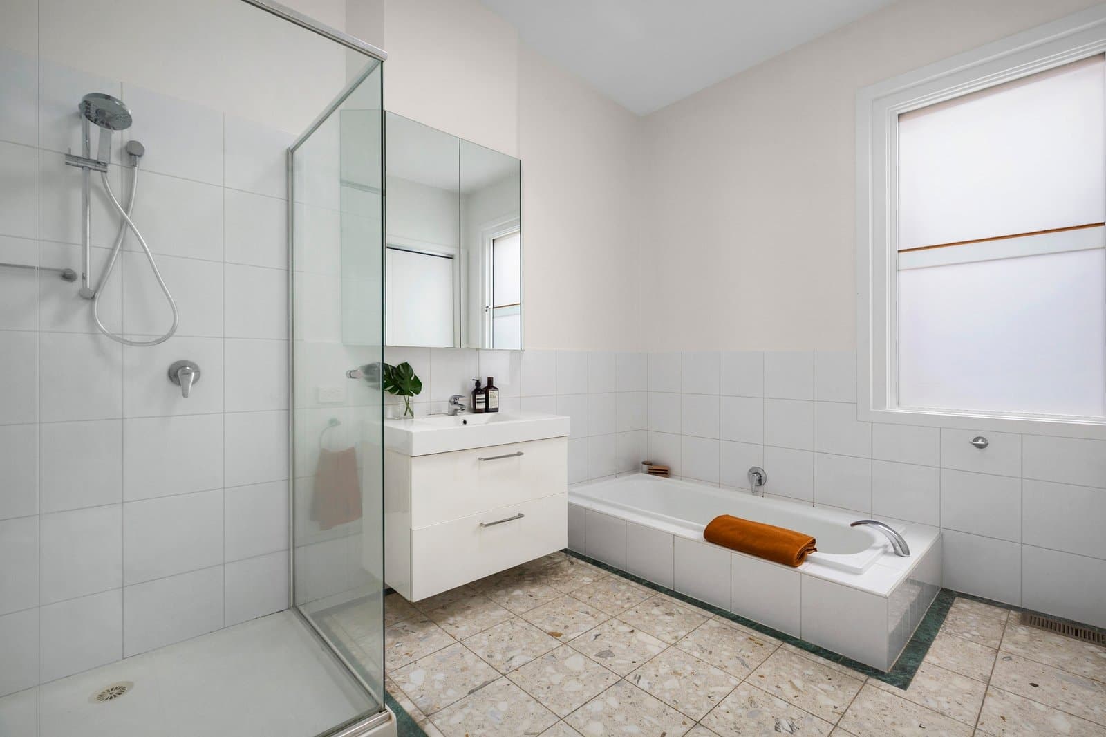 11 Arthur Street, Caulfield North - Thumbnail 8