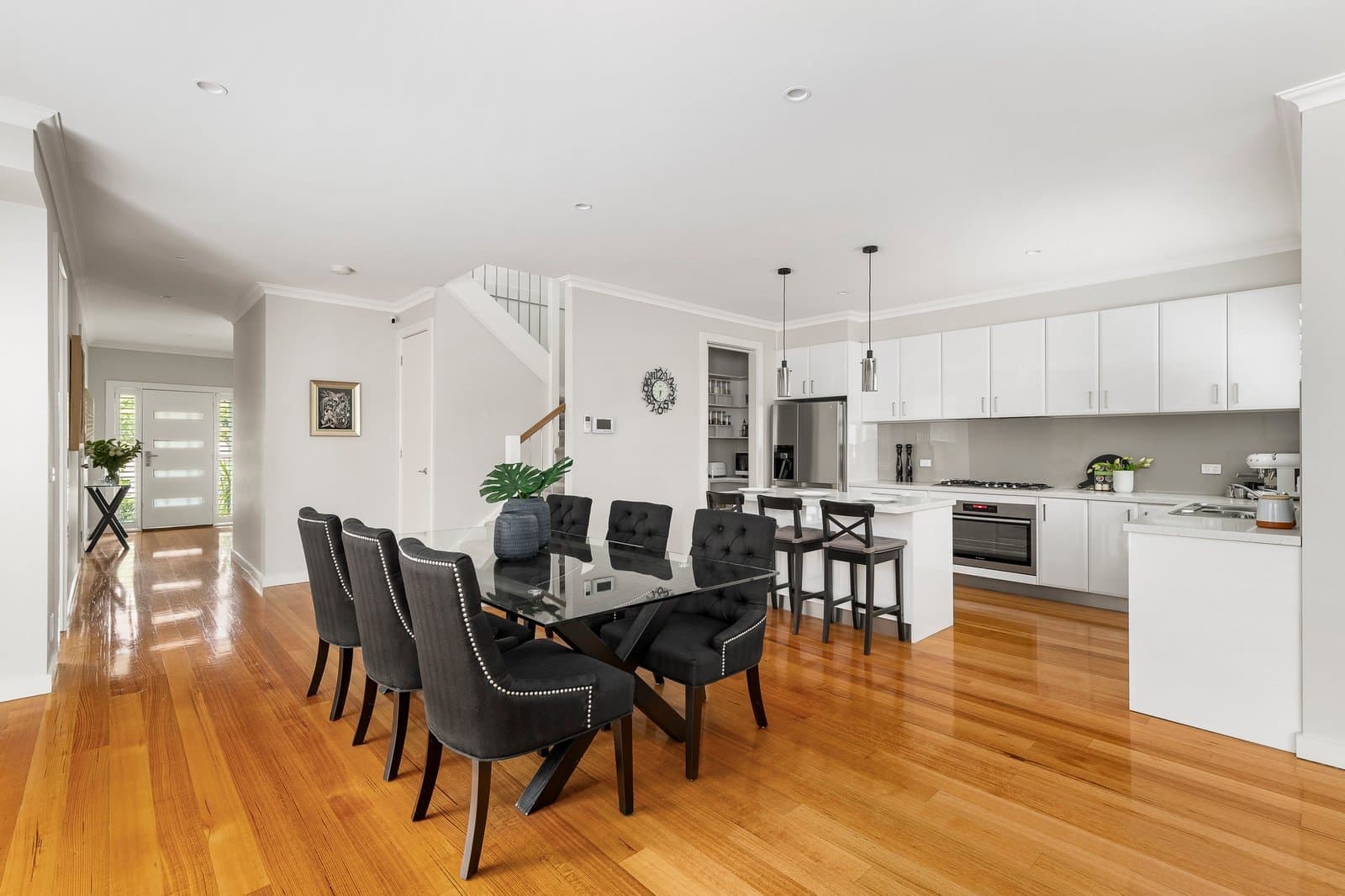28 Waratah Avenue, Burwood - Thumbnail 5