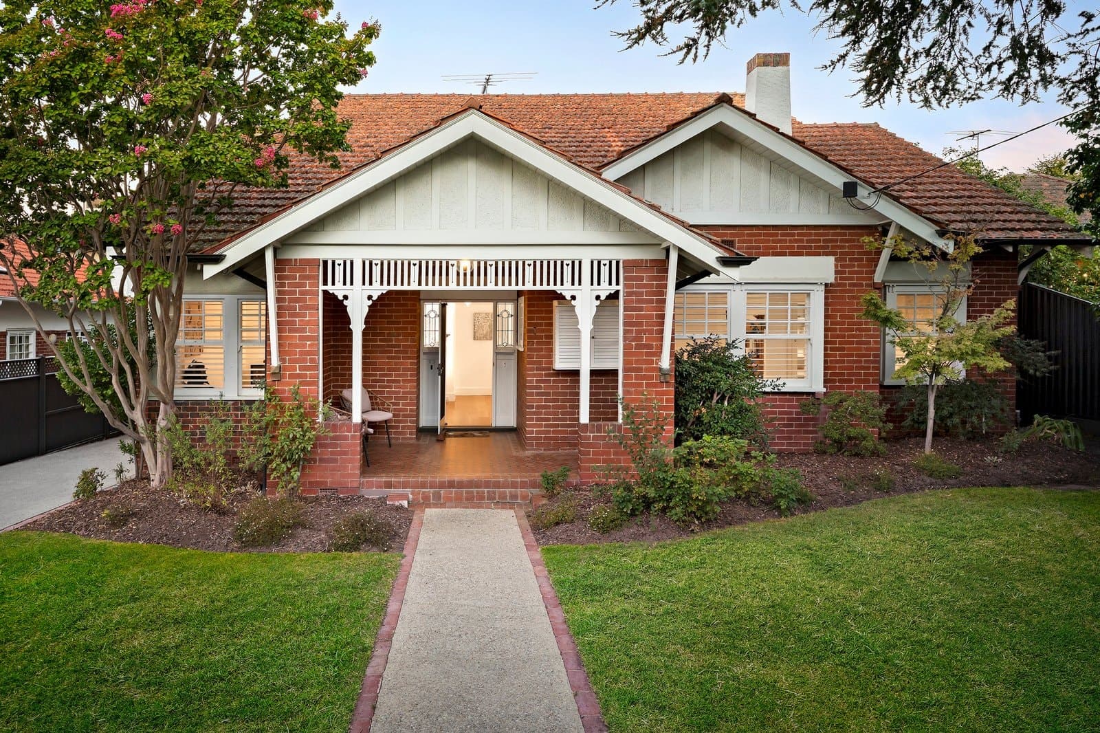 26 Salisbury Avenue, Mont Albert - Image 1