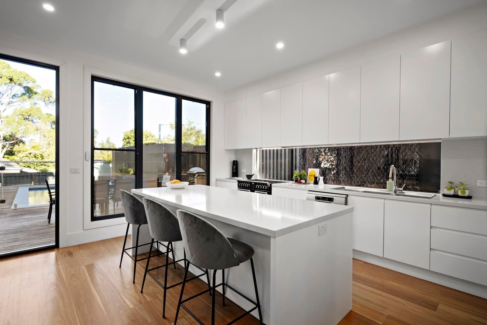 26 Salisbury Avenue, Mont Albert - Thumbnail 4