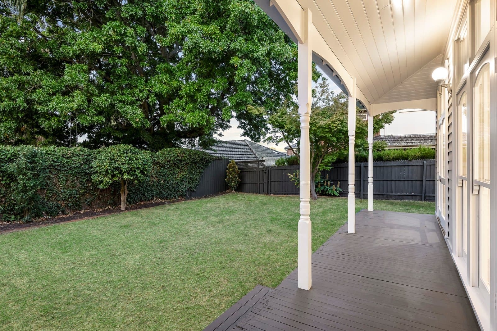 28 Uvadale Grove, Kew - Thumbnail 7