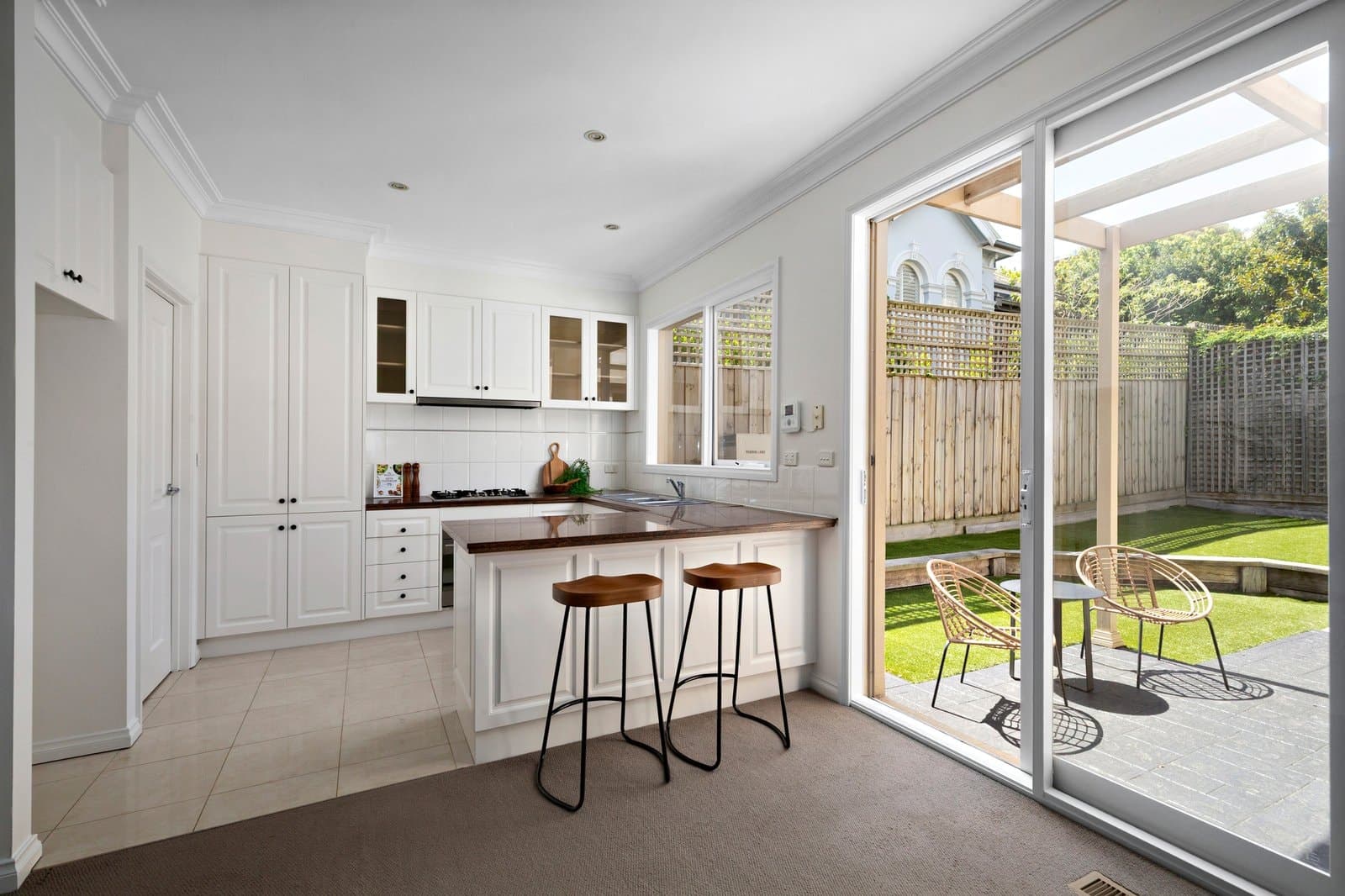 2/847 Glenferrie Road, Kew - Thumbnail 3