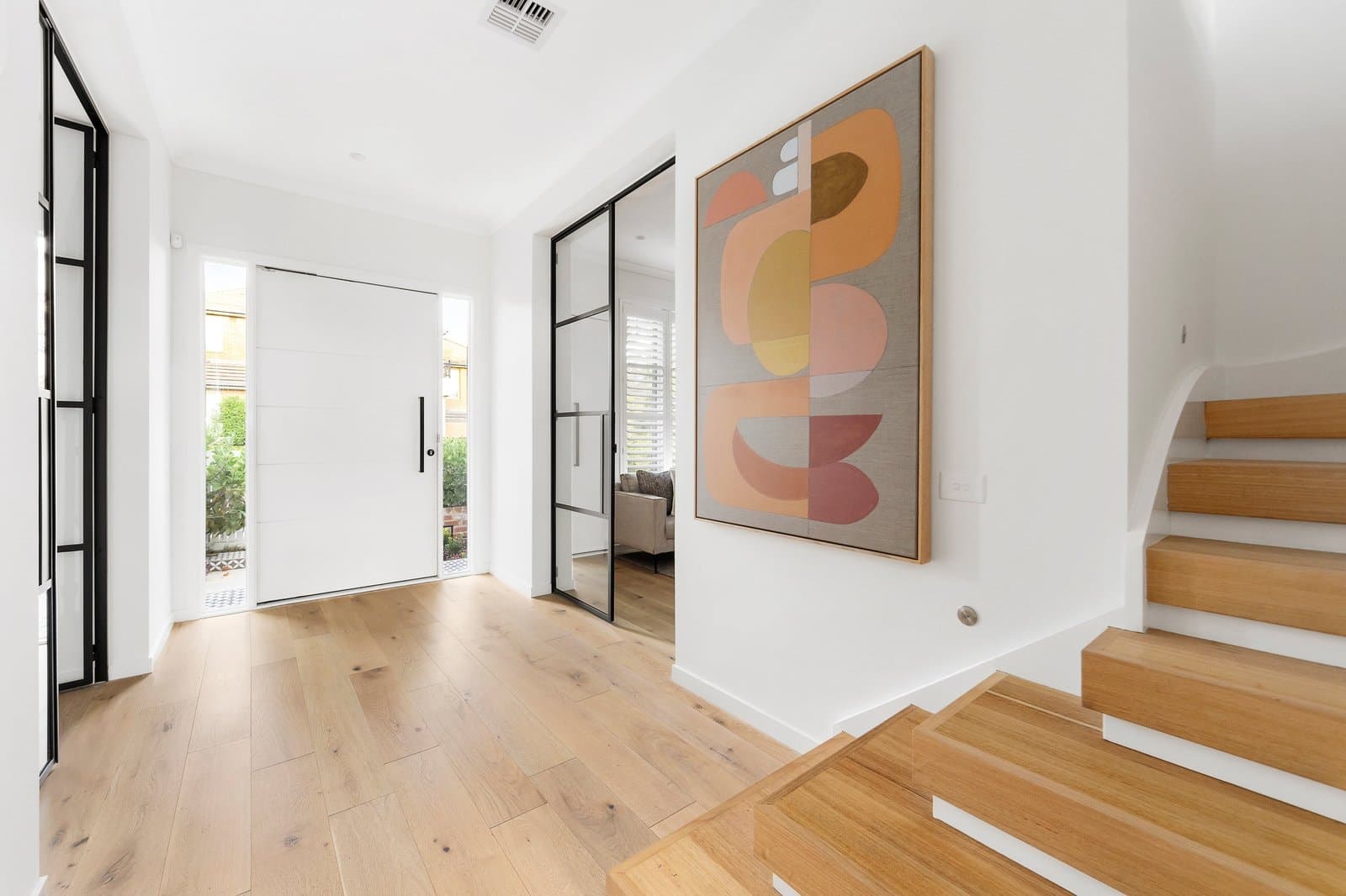 7 Robinson Road, Surrey Hills - Thumbnail 2