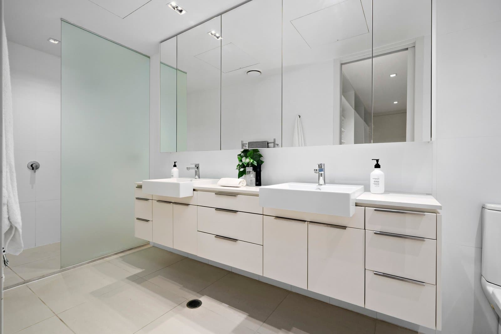 34/15 Beach Road, Hampton - Thumbnail 7