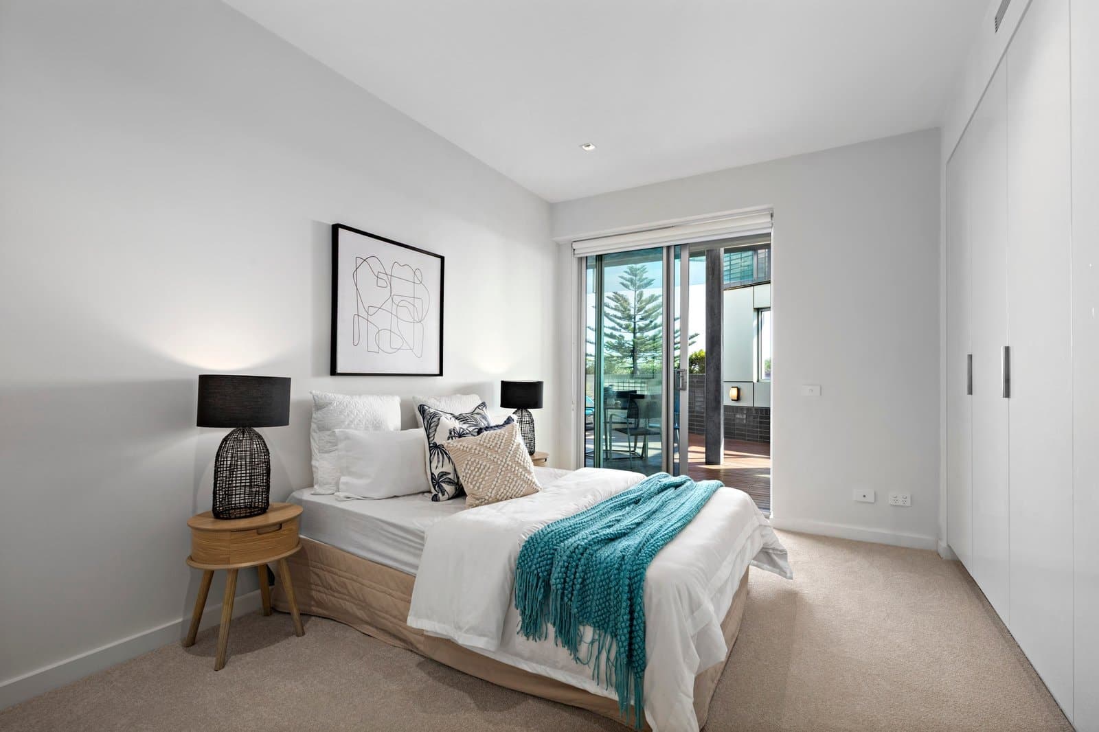 34/15 Beach Road, Hampton - Thumbnail 8