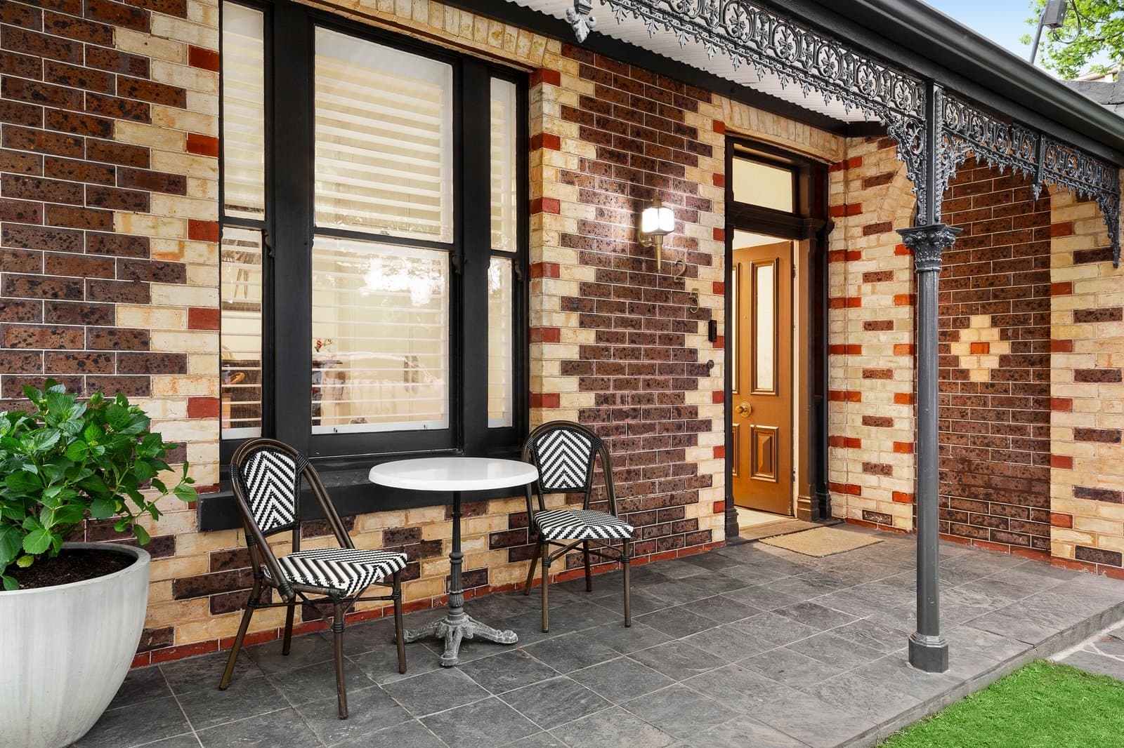 25 Cochrane Street, Brighton - Thumbnail 3