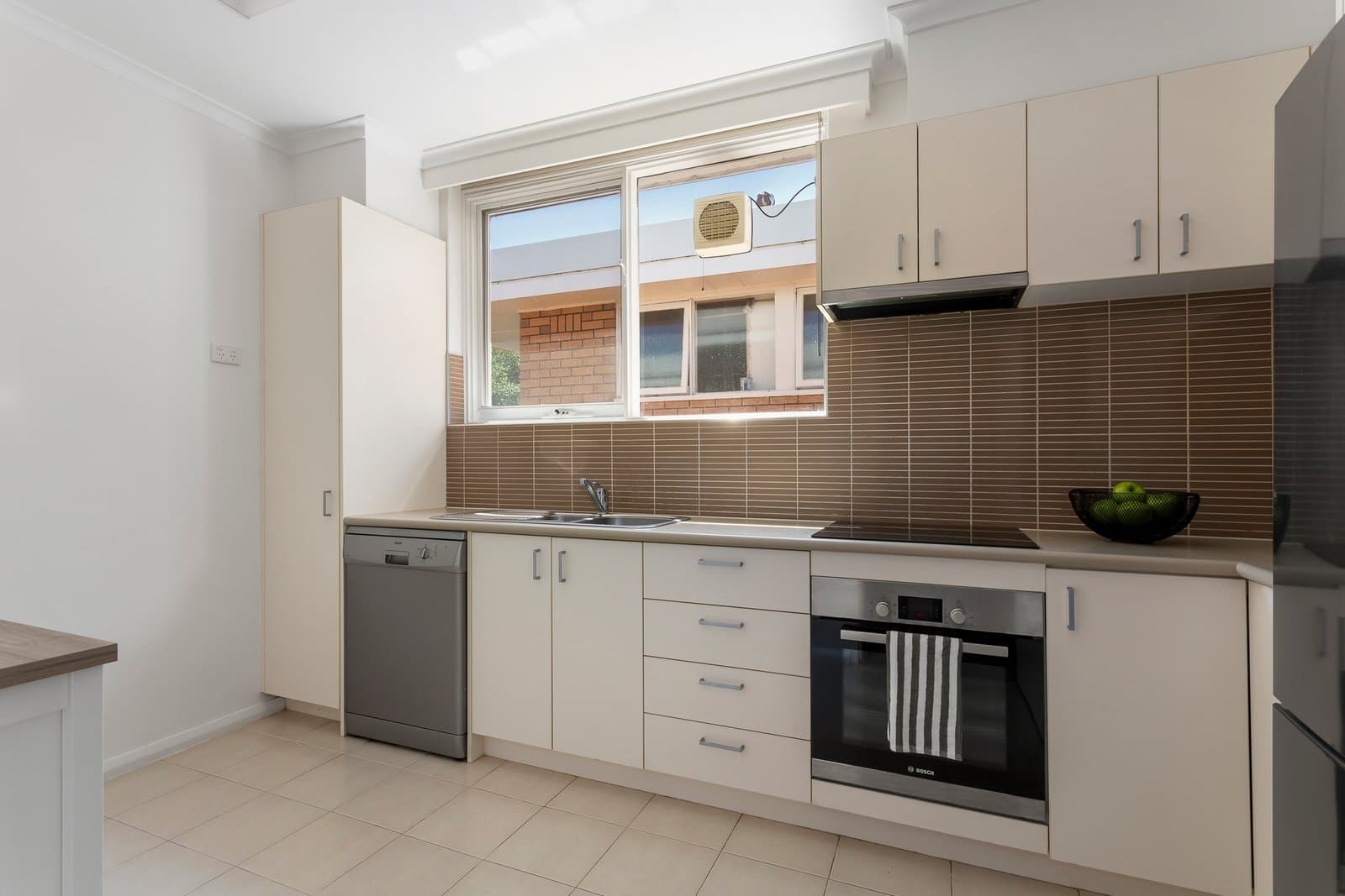 12/45 Evansdale Road, Hawthorn - Thumbnail 3
