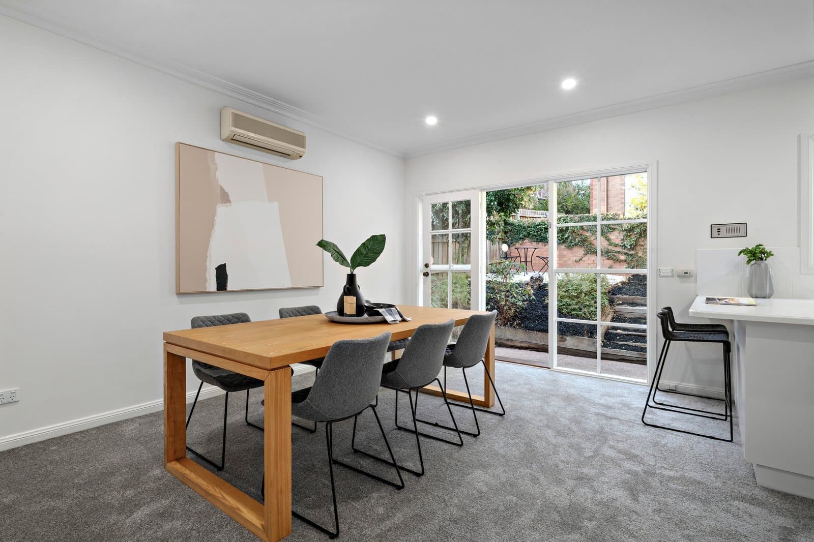 1/37 Clifton Road, Hawthorn East - Thumbnail 4