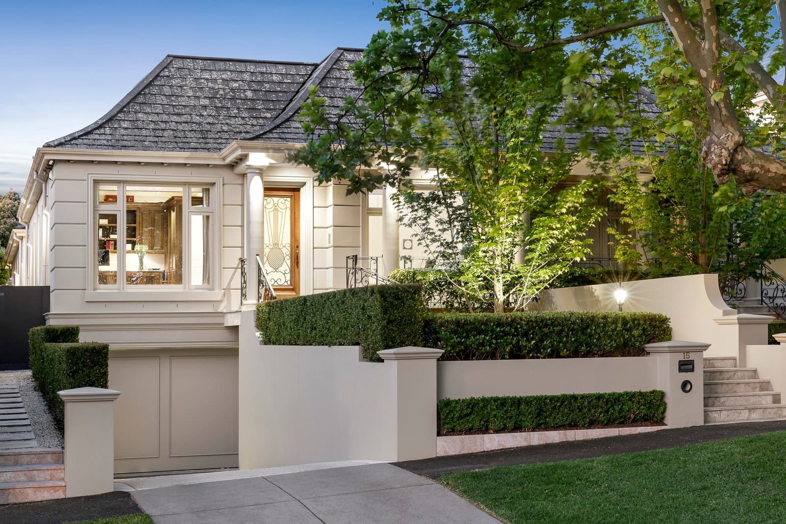 15 Chaucer Crescent, Canterbury - Image 1
