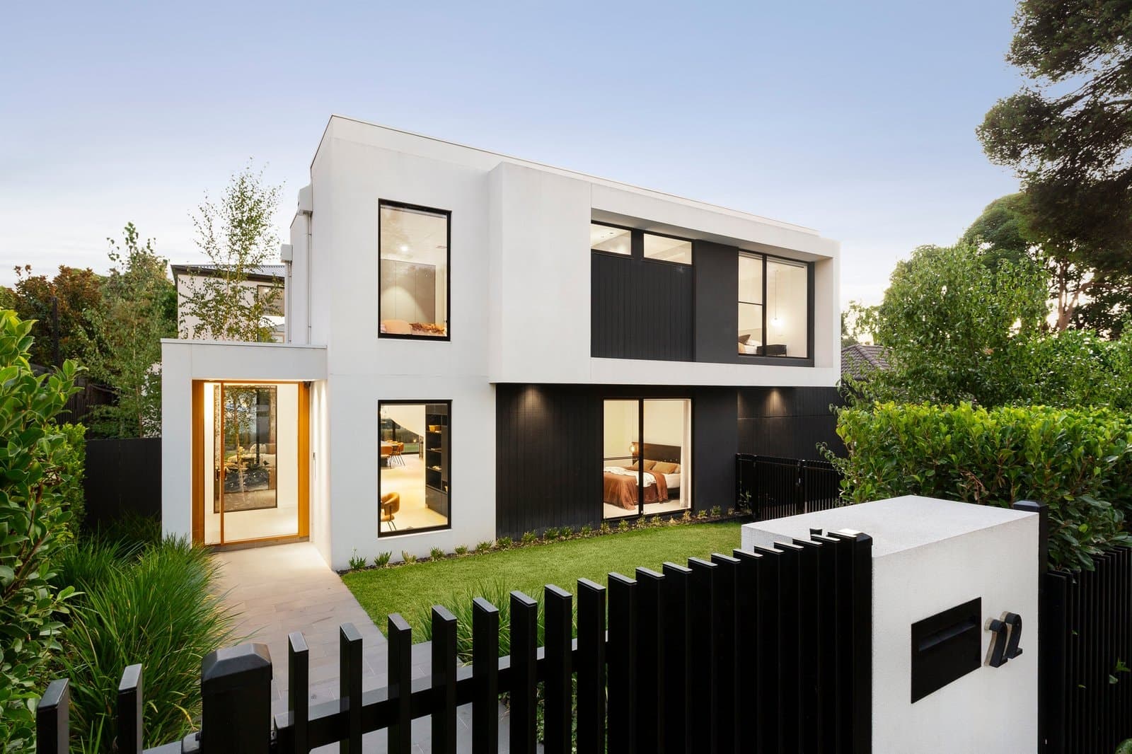 22 Oxford Street, Camberwell - Image 1