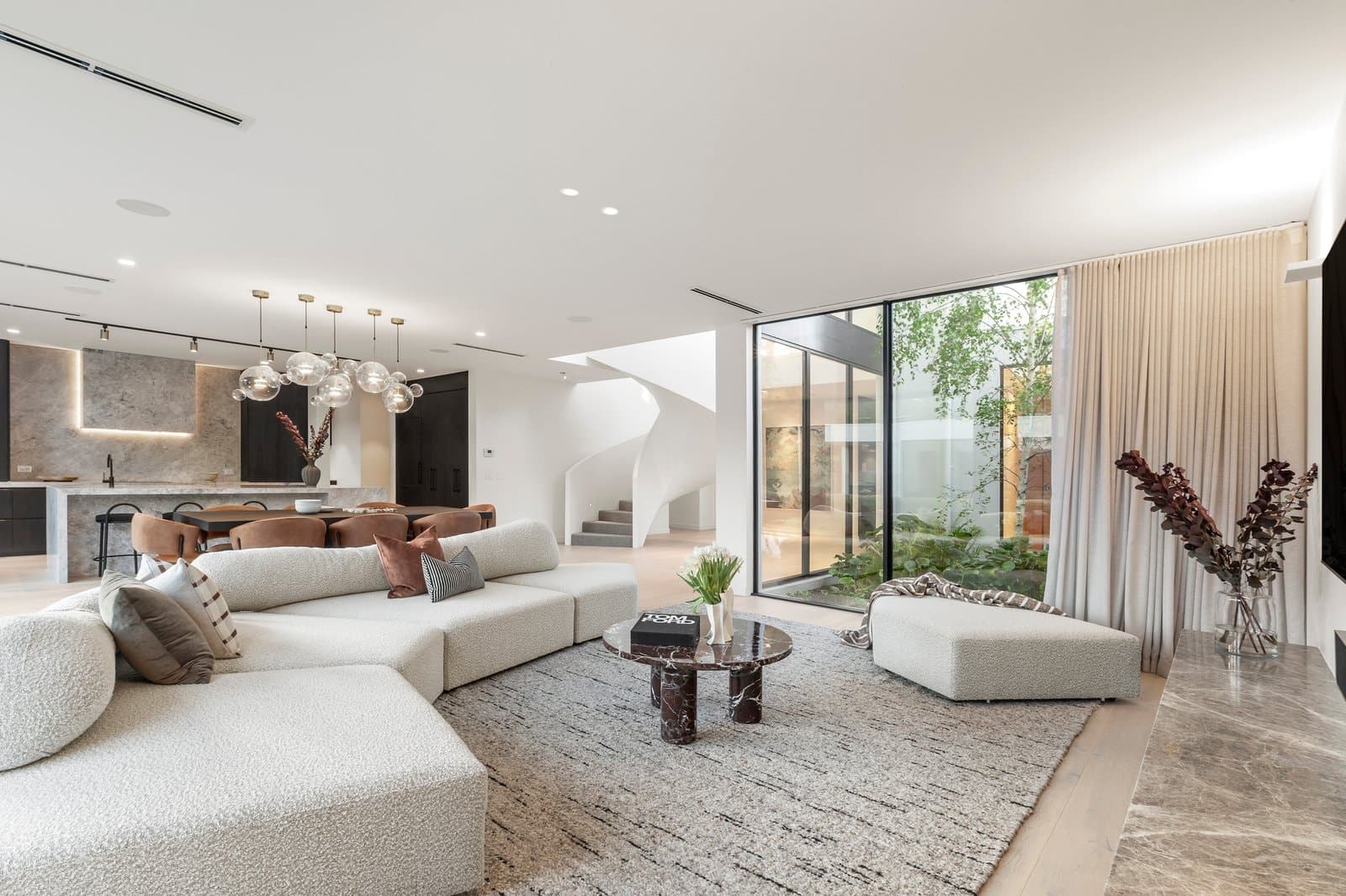 22 Oxford Street, Camberwell - Thumbnail 4
