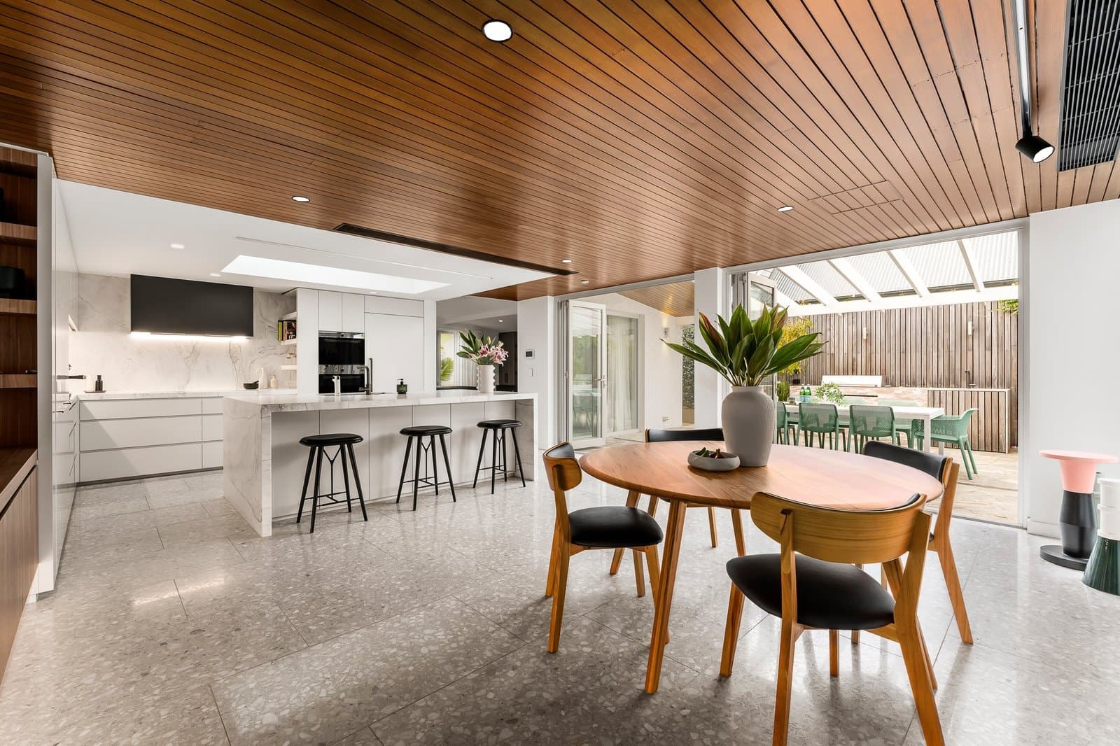 12 Selwyn Street, Brighton - Thumbnail 8