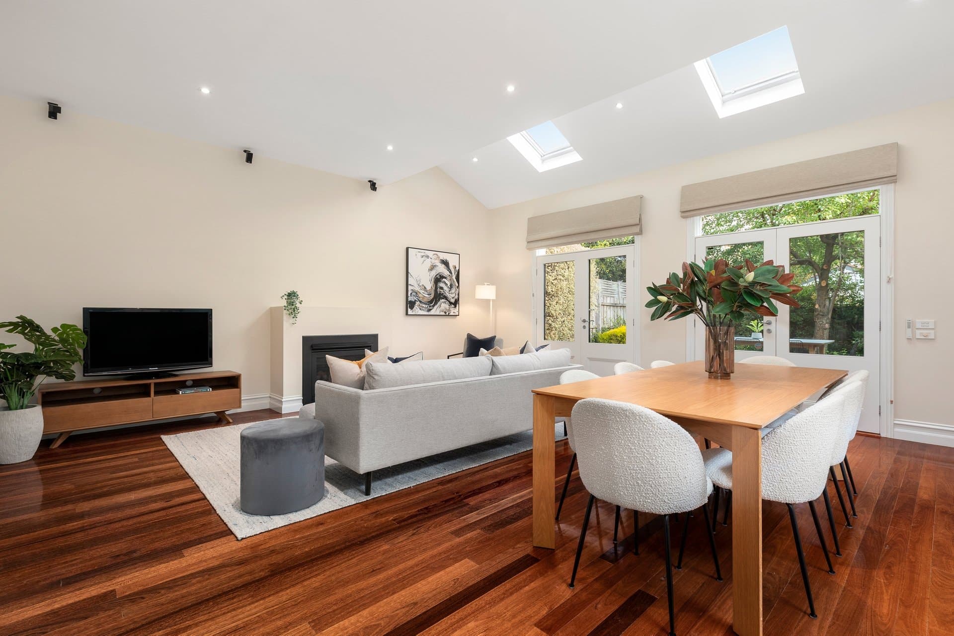 35 Empress Road, Surrey Hills - Thumbnail 2
