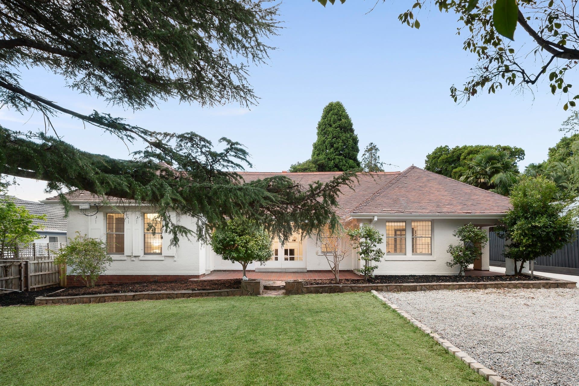 9 Canterbury Road, Canterbury - Image 1