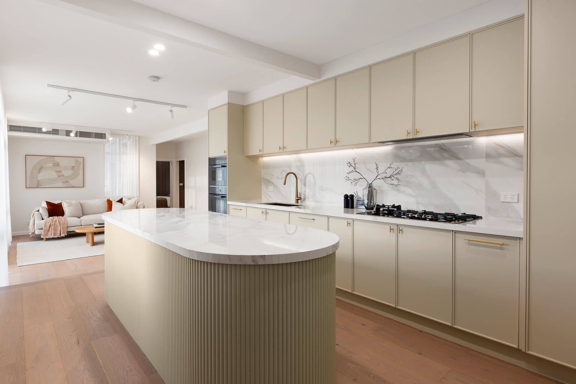 9 Canterbury Road, Canterbury - Thumbnail 5