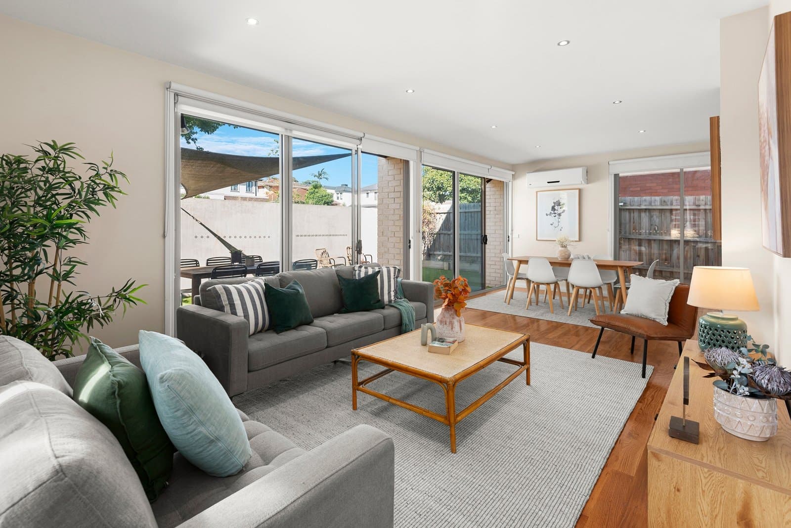 1/411-413 Highbury Road, Burwood - Thumbnail 2