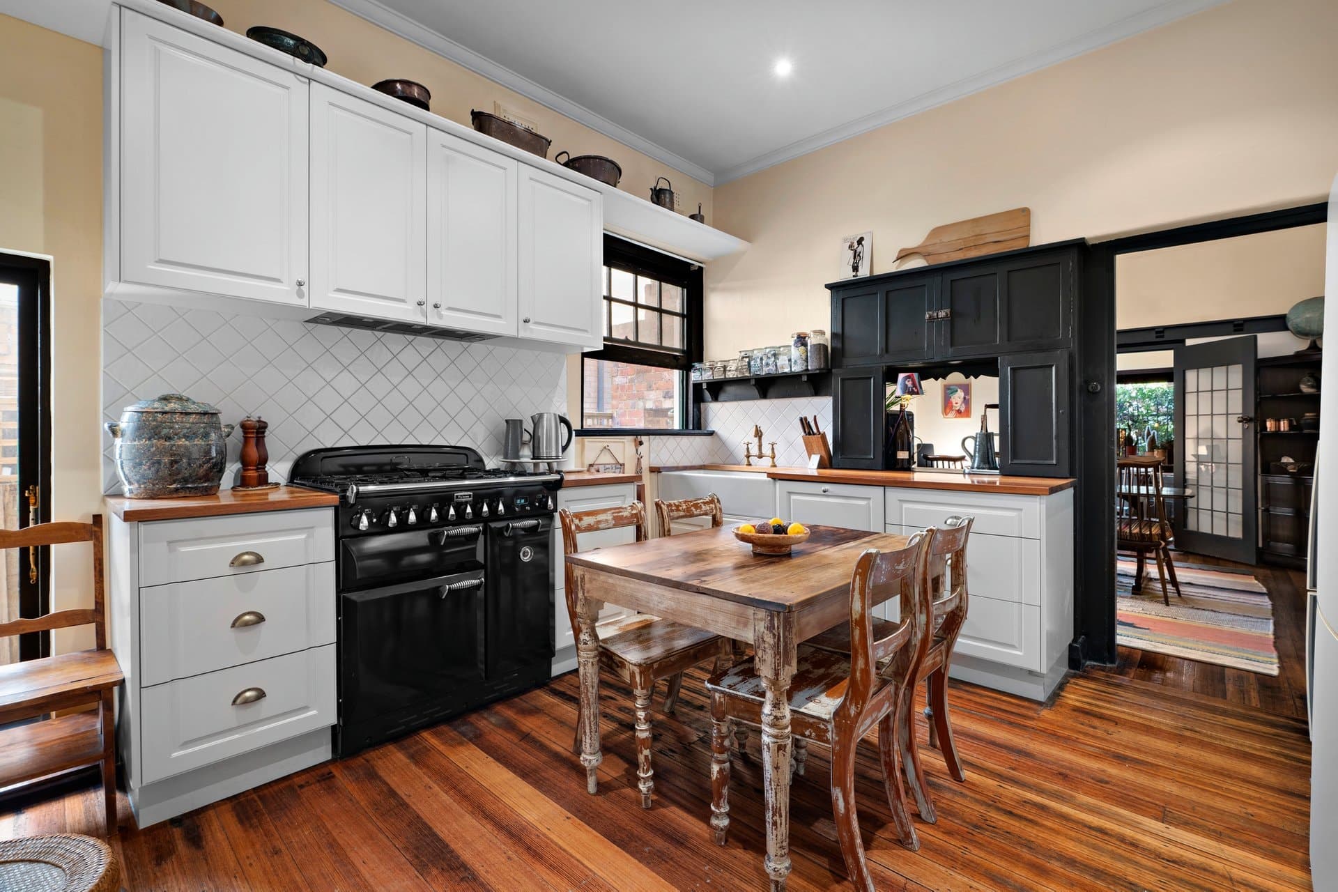 1/11 Milton Street, Elwood - Thumbnail 2