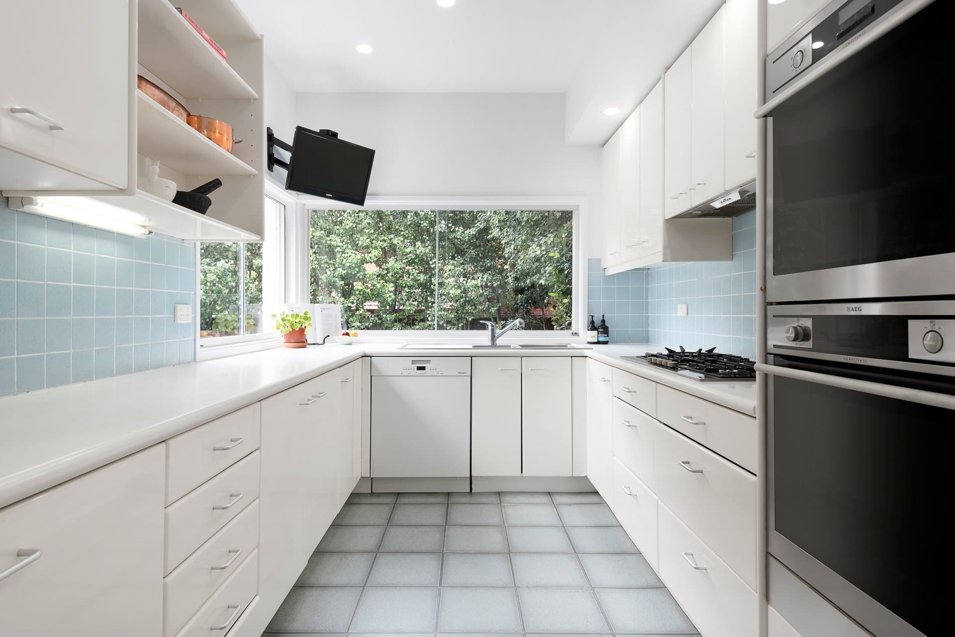 19 Stanley Grove, Canterbury - Thumbnail 5