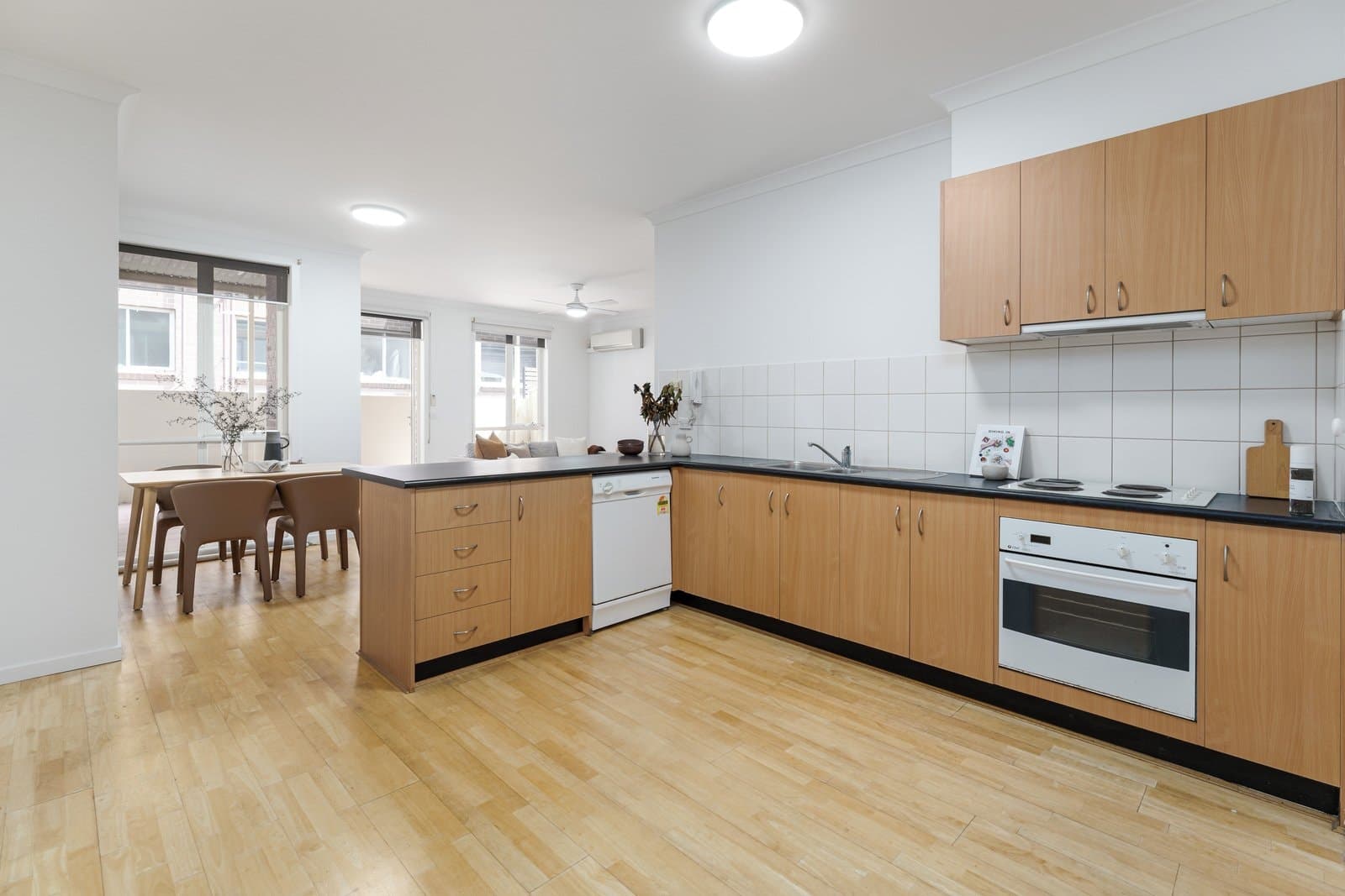 3/239 Riversdale Road, Hawthorn East - Thumbnail 3