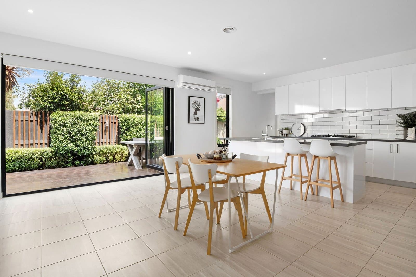 4/24 Van Ness Avenue, Mornington - Thumbnail 4