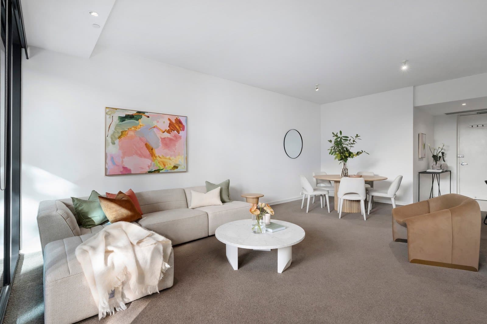 27/2 Esplanade West, Port Melbourne - Thumbnail 3