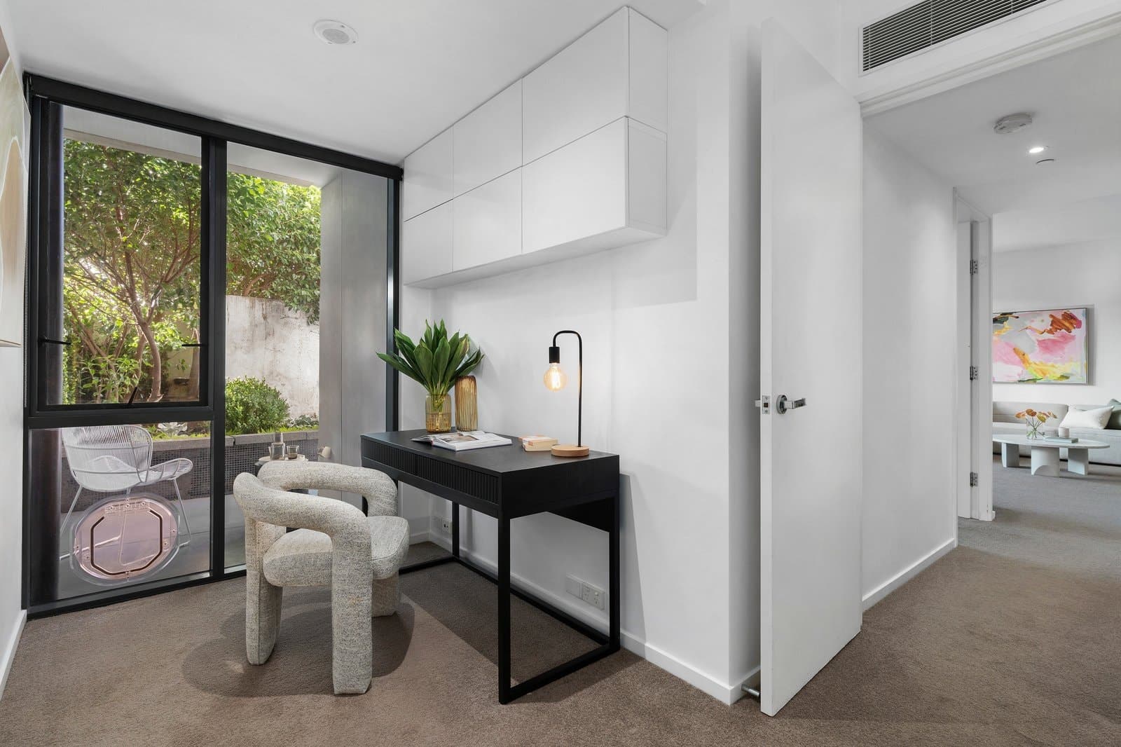 27/2 Esplanade West, Port Melbourne - Thumbnail 6