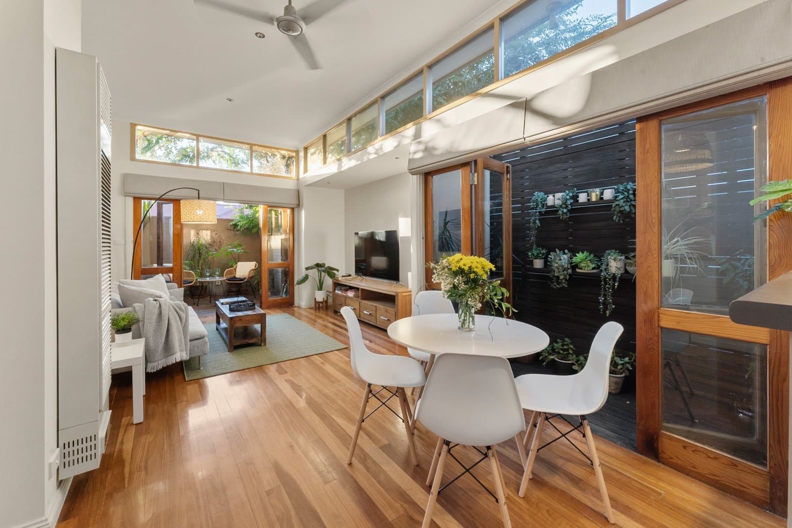 7 Somerset Place, Windsor - Image 1
