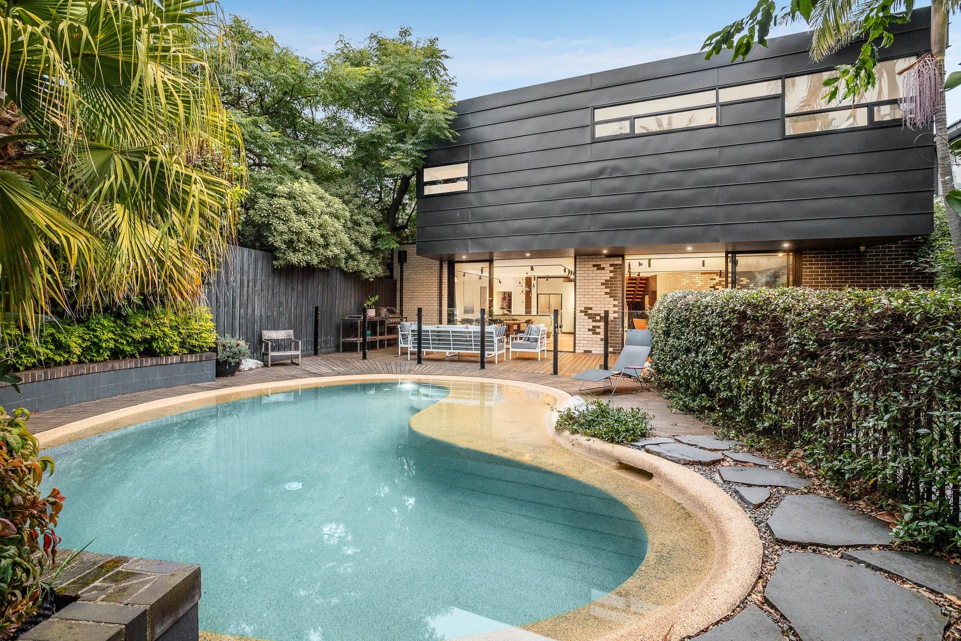 3 Oak Street, Hawthorn - Thumbnail 2