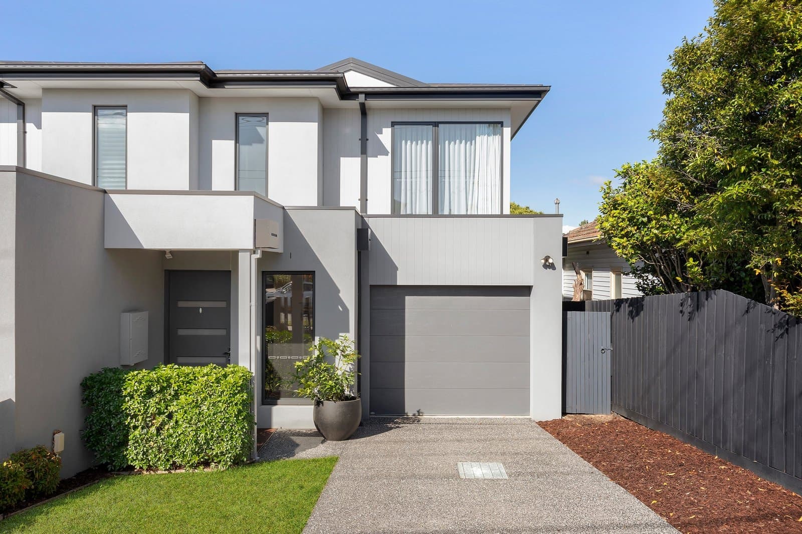 34B Henry Street, Highett - Image 1