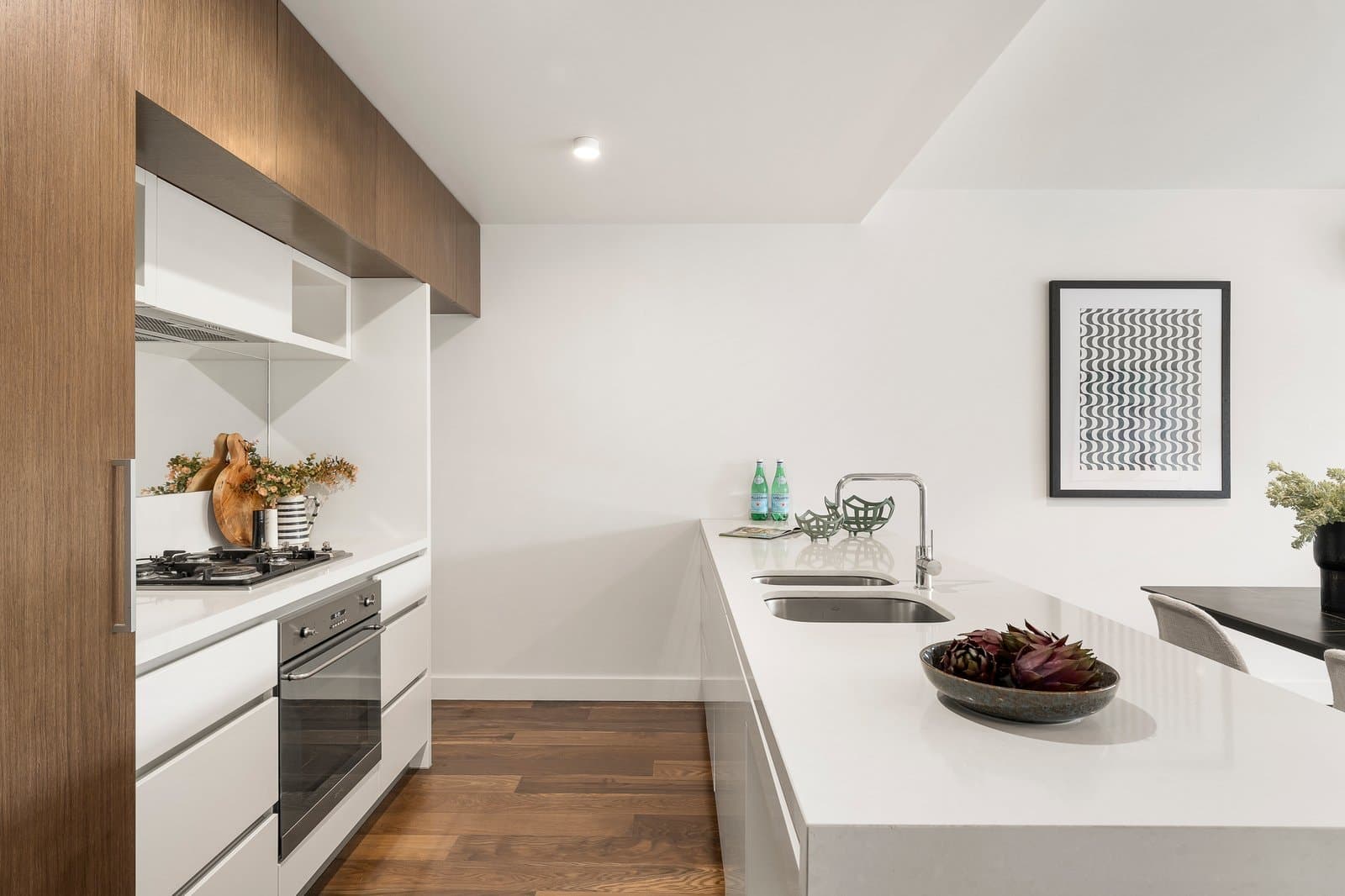 210/201 Whitehorse Road, Balwyn - Thumbnail 3